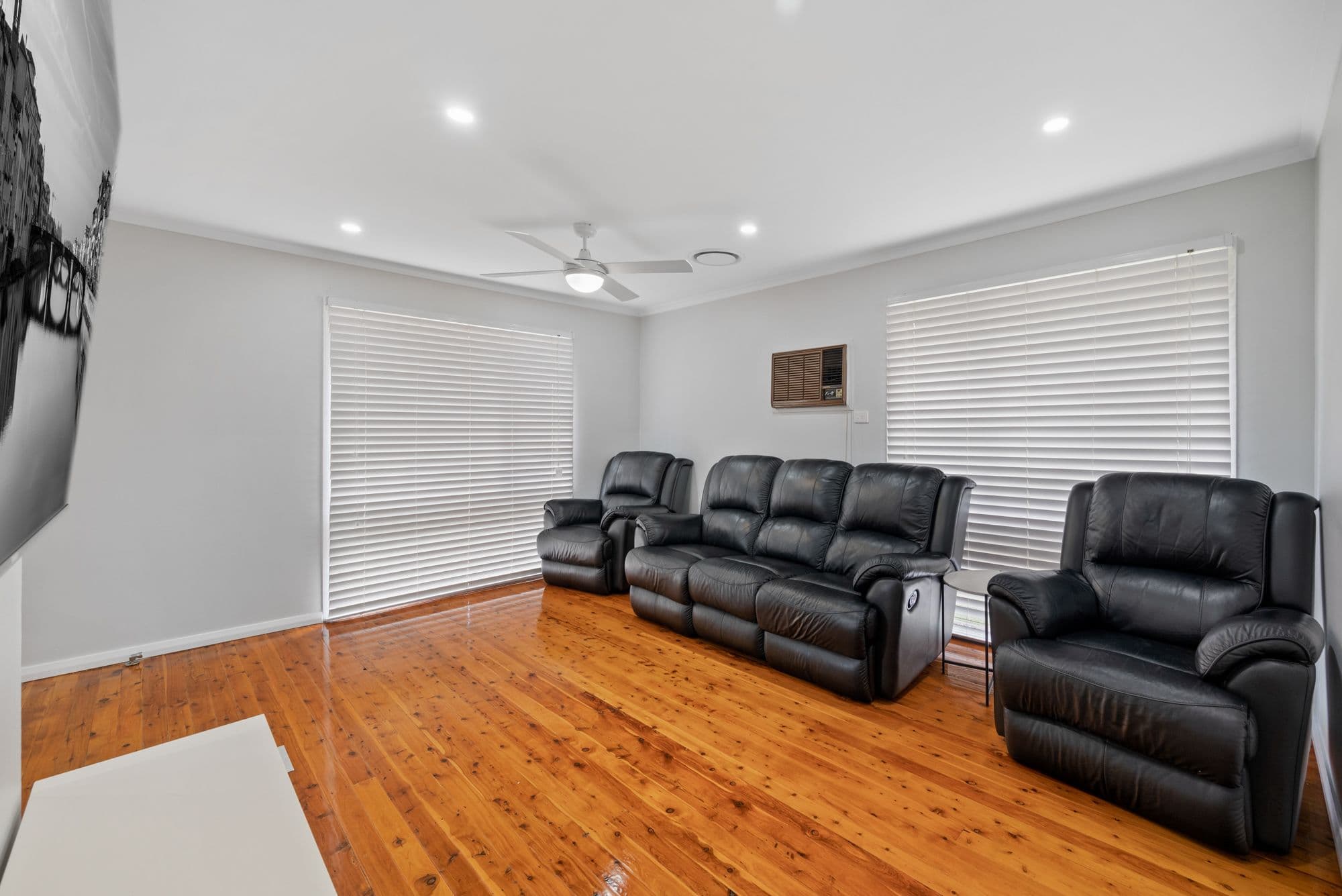 6 Aldinga Place, Bradbury NSW 2560, Bradbury - Thumbnail 2