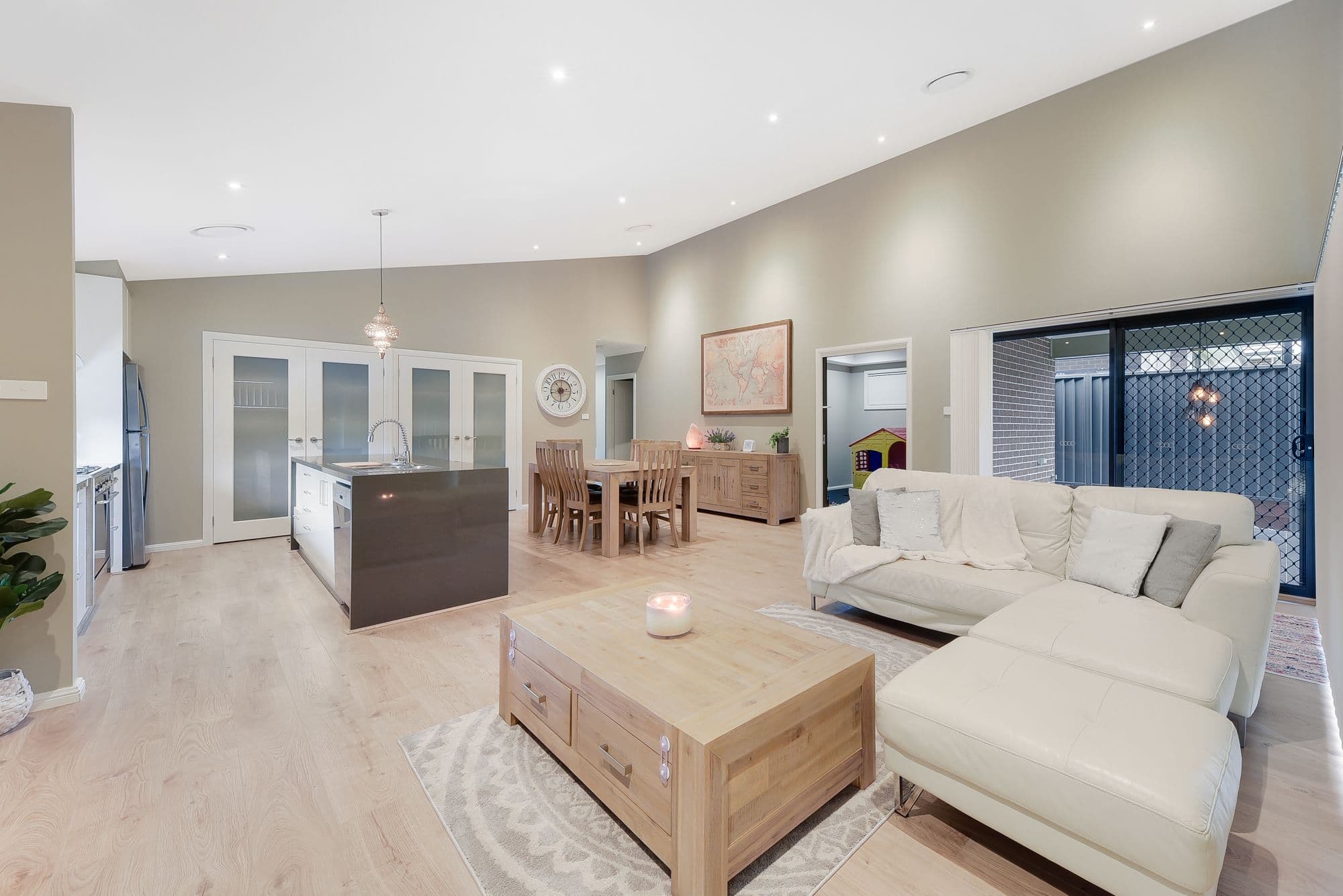 61 Bourne Ridge, Oran Park - Thumbnail 2