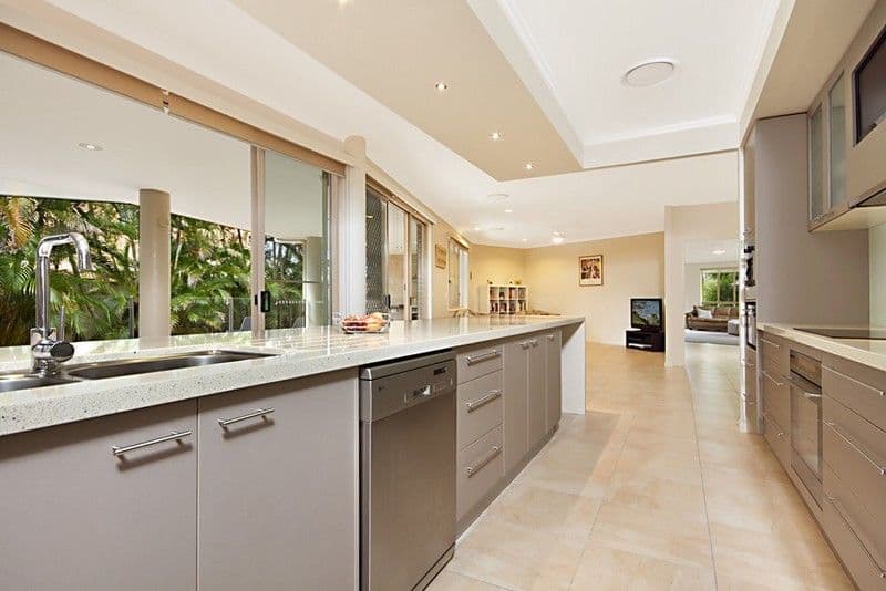 1 Harlech Court, CORNUBIA QLD 4130, Cornubia - Thumbnail 3