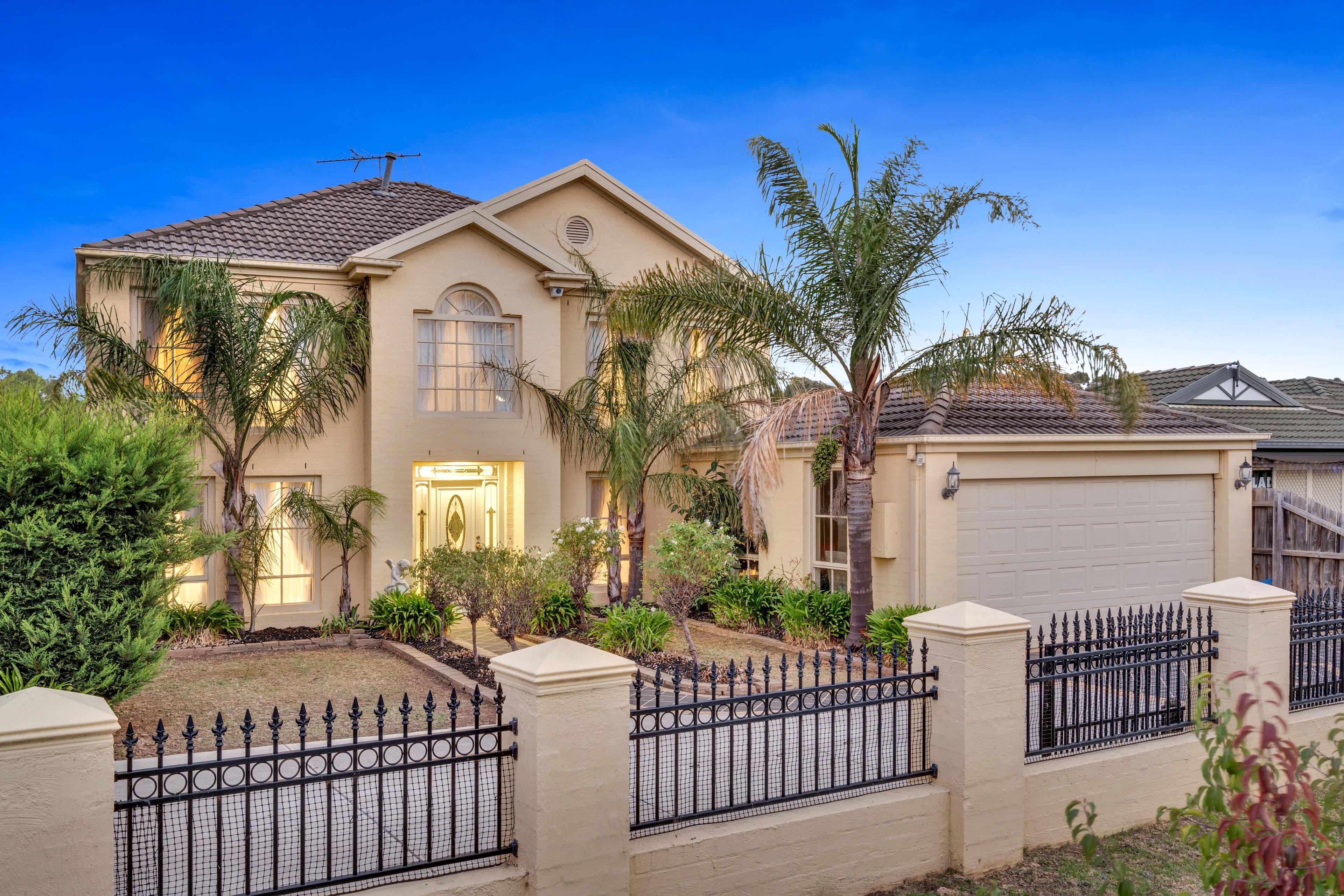 12 Hammond Place, Roxburgh Park VIC 3064, Roxburgh Park - Thumbnail 2