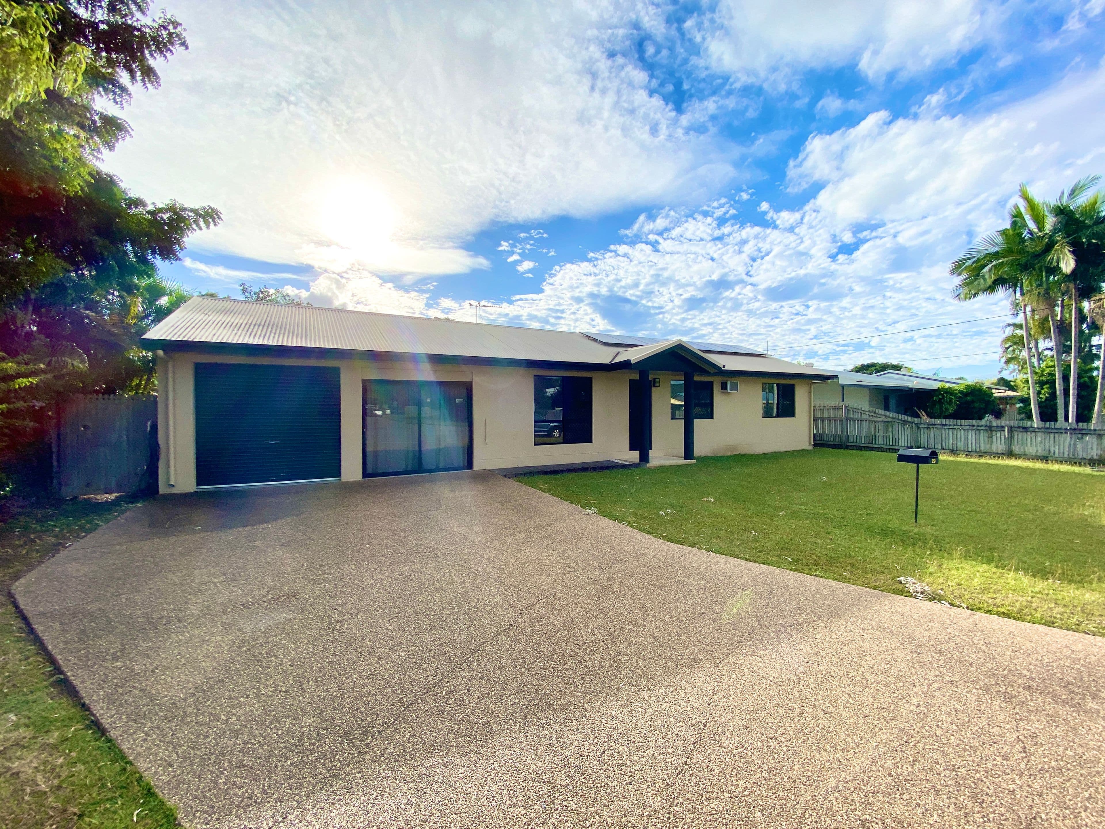 29 Lawrence Street, Kelso QLD 4815, Kelso - Thumbnail 2