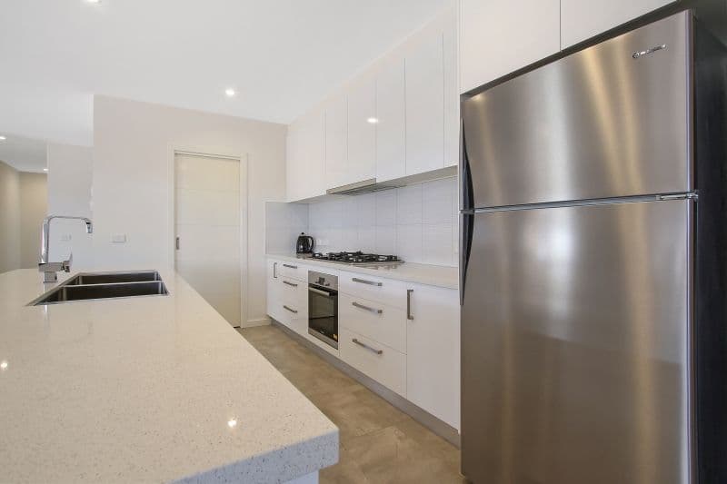 34 Vanguard Street, Yarrawonga VIC 3730, Yarrawonga - Thumbnail 3