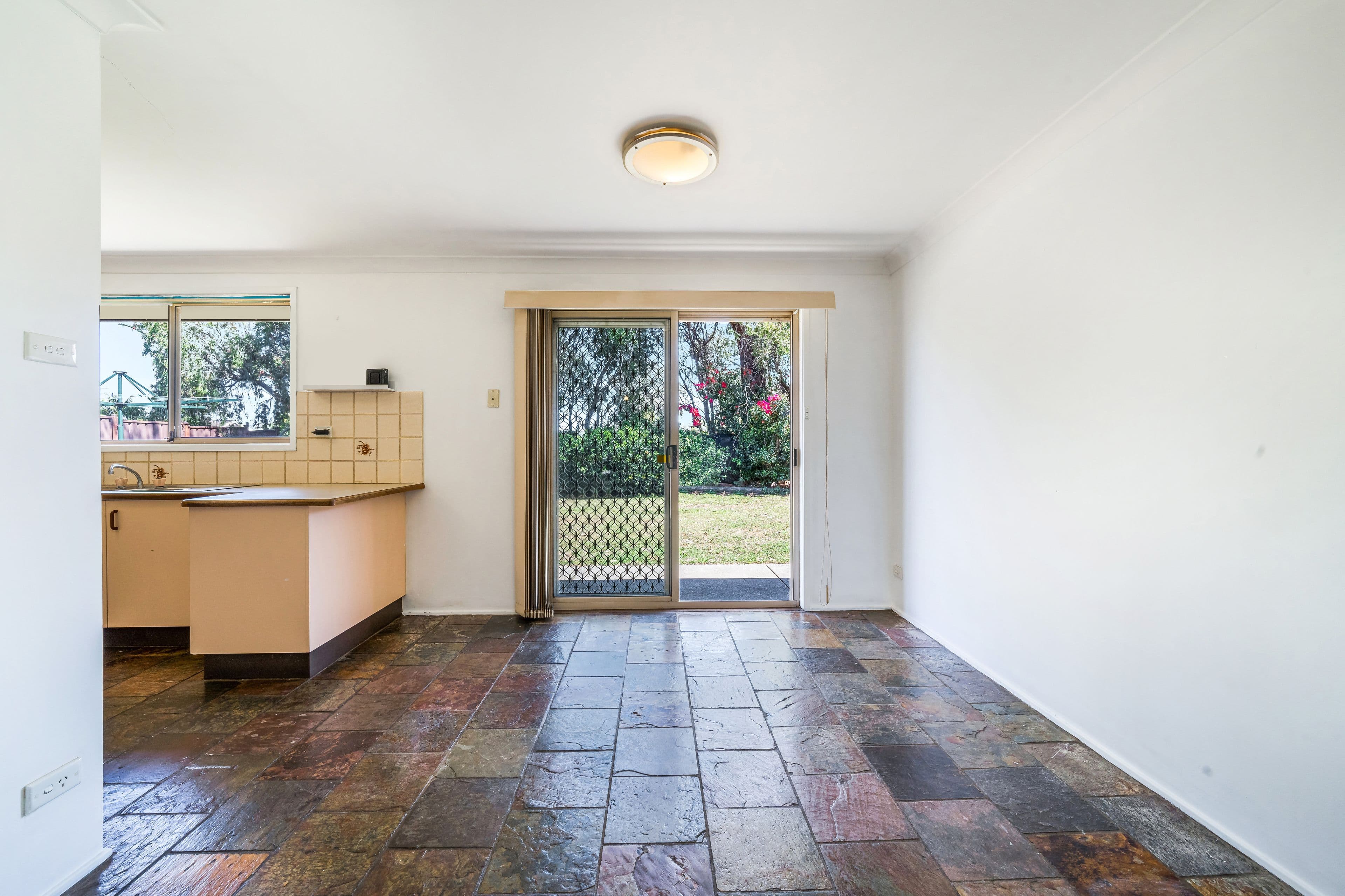 2 Mornington Place, Hinchinbrook NSW 2168, Hinchinbrook - Thumbnail 6