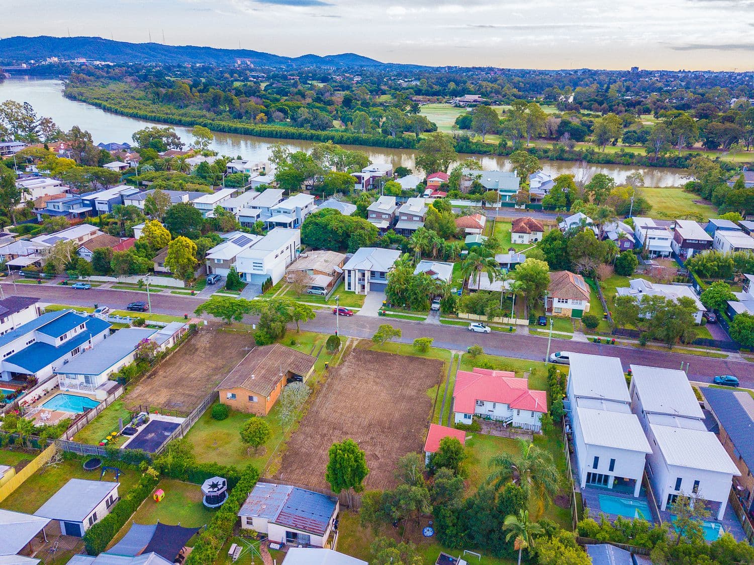 34 Camelot Street, Tennyson QLD 4105, Tennyson - Thumbnail 2
