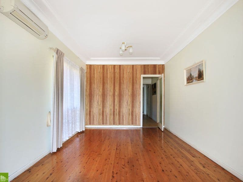 38 Grand View Parade, Lake Heights - Thumbnail 4
