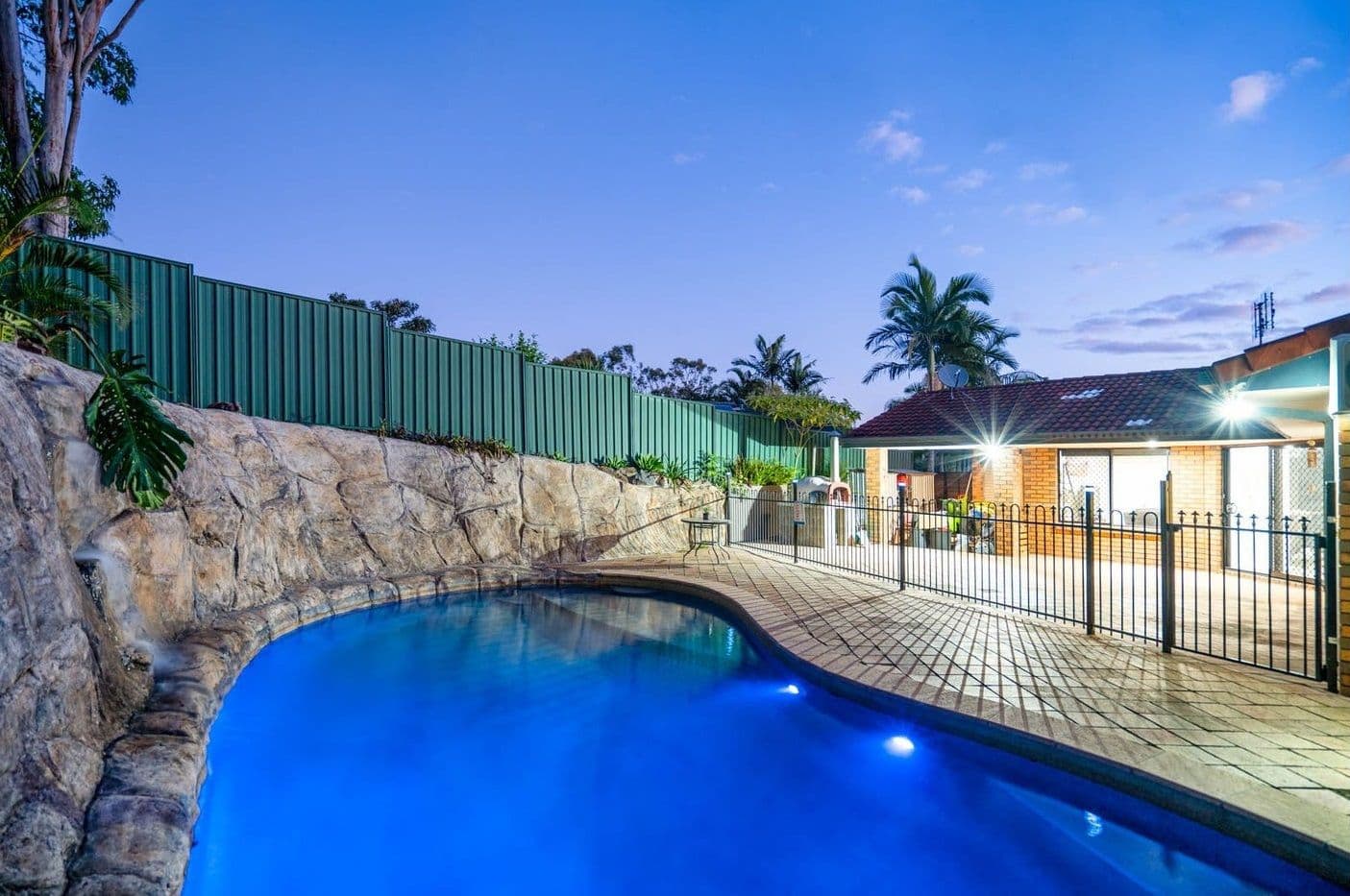 11 Kiowa Drive, Mudgeeraba QLD 4213, Mudgeeraba - Thumbnail 2