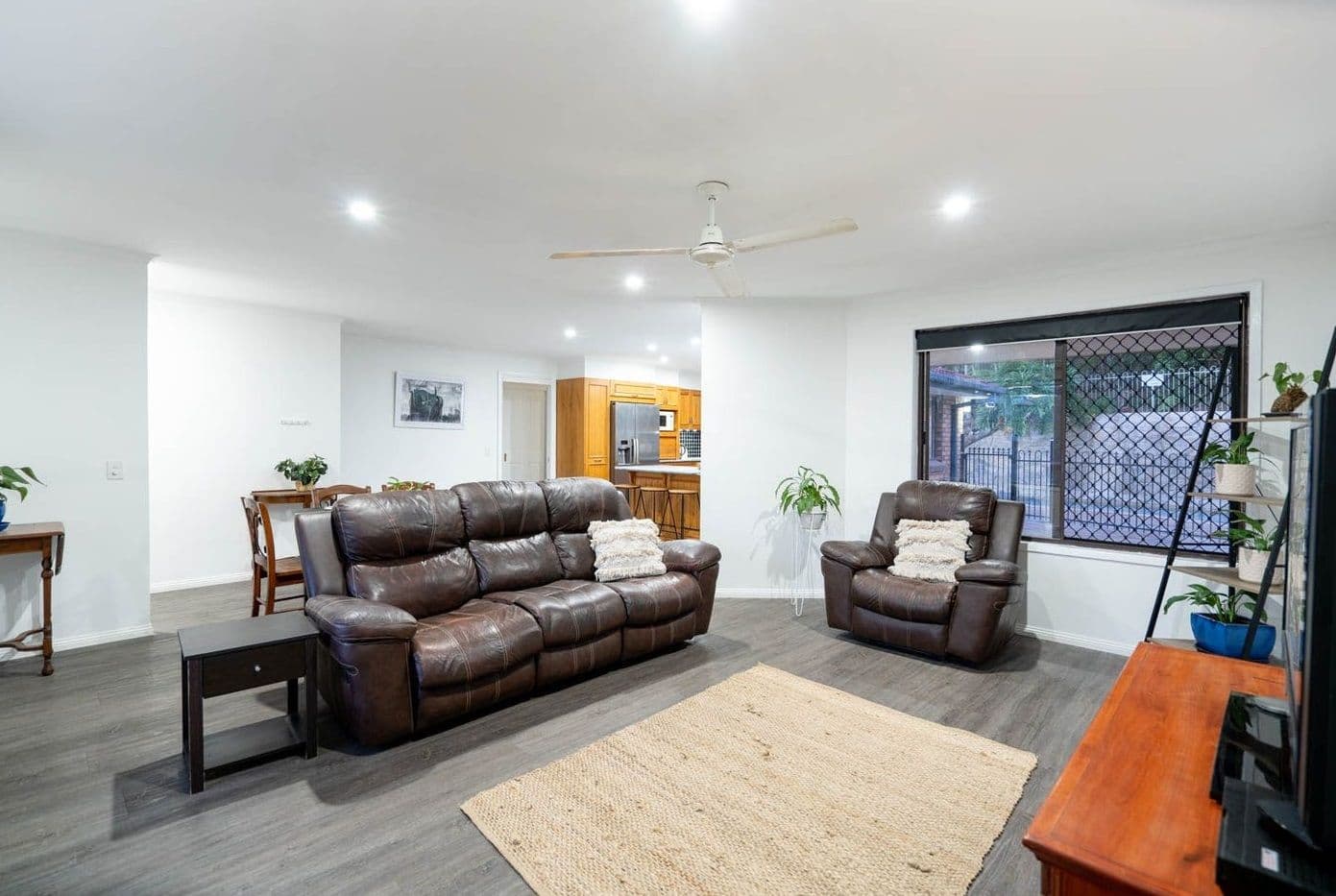 11 Kiowa Drive, Mudgeeraba QLD 4213, Mudgeeraba - Thumbnail 5