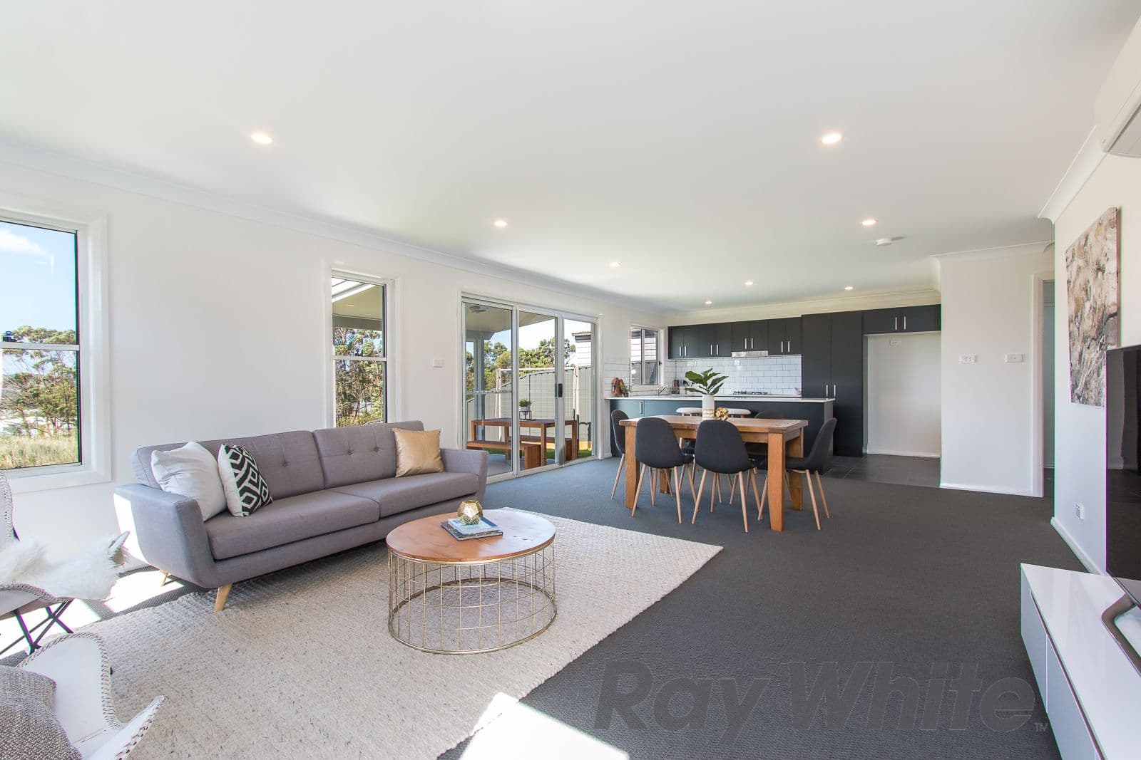 36 Blantyre Road, Macquarie Hills - Thumbnail 3