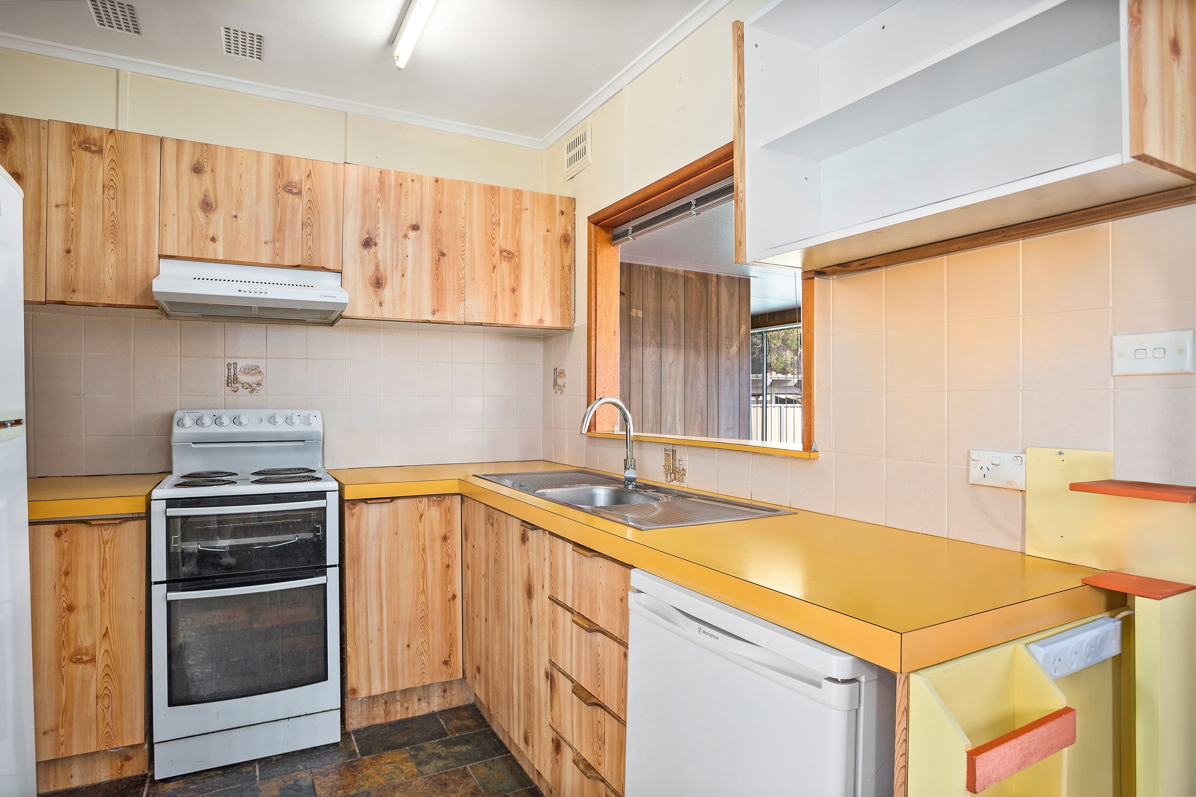 55 Thomas Street, Lake Illawarra NSW 2528, Lake Illawarra - Thumbnail 2