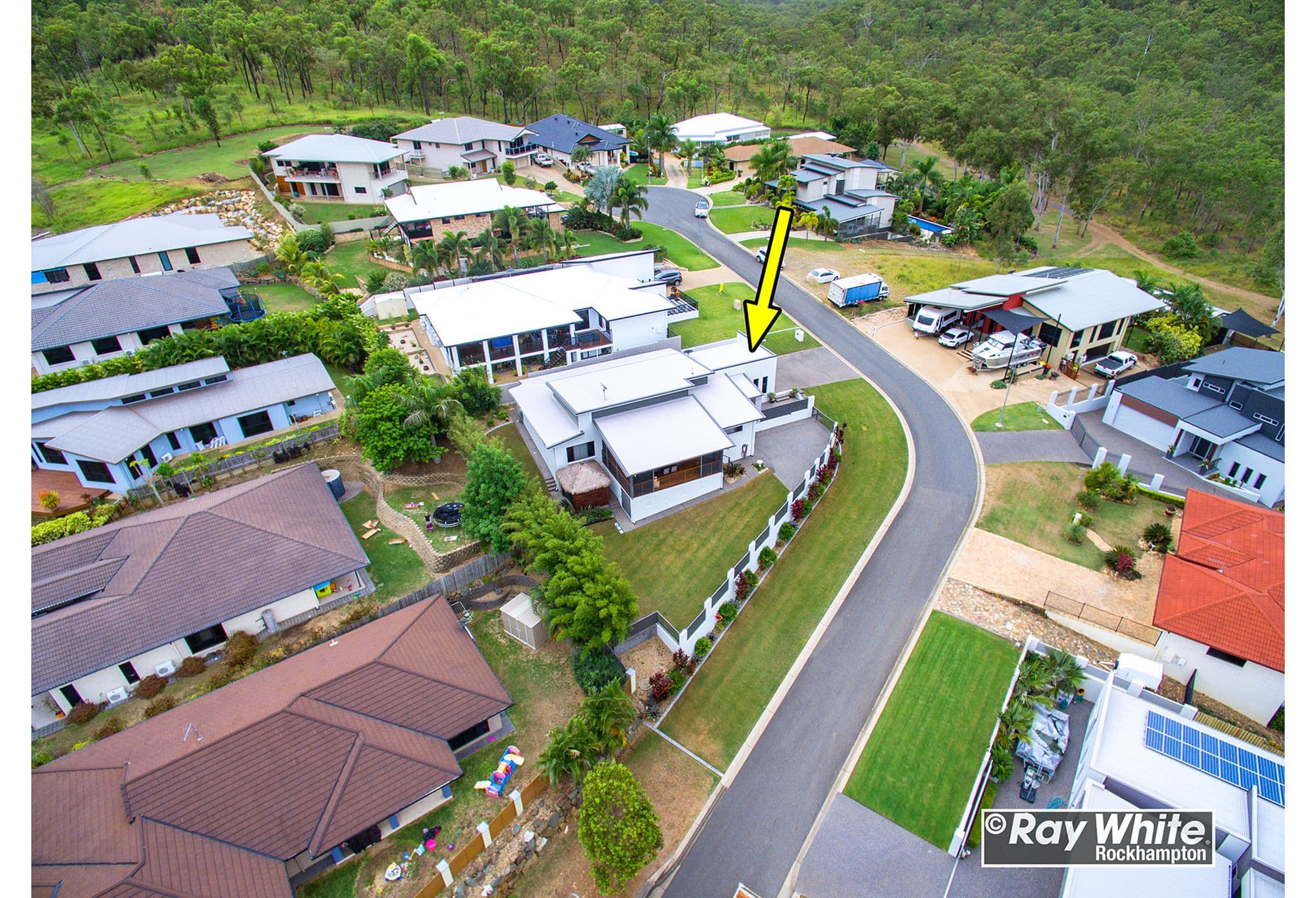 3 Retreat Avenue, Norman Gardens QLD 4701, Norman Gardens - Thumbnail 2