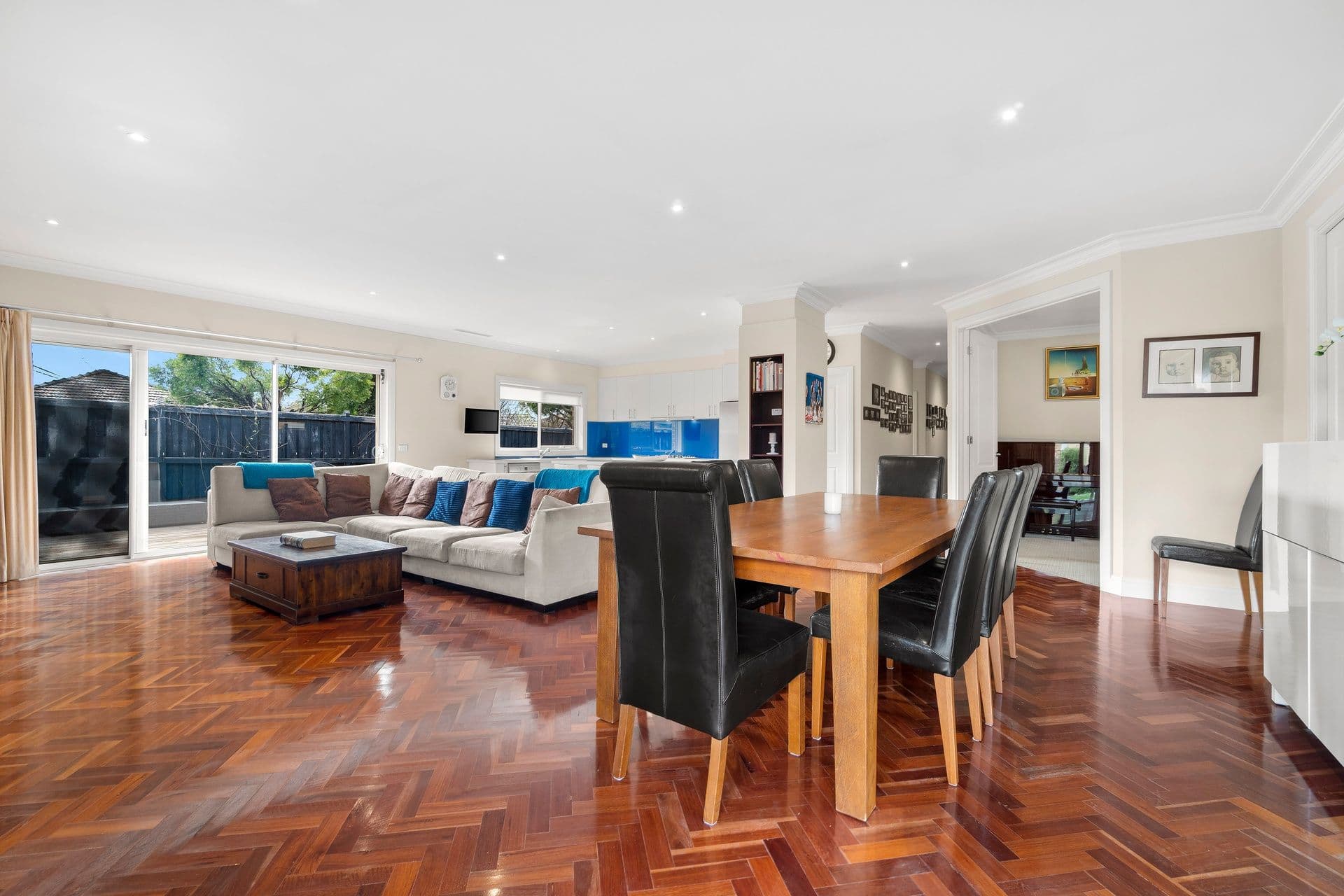 1 Seaview Crescent, Mulgrave VIC 3170, Mulgrave - Thumbnail 3