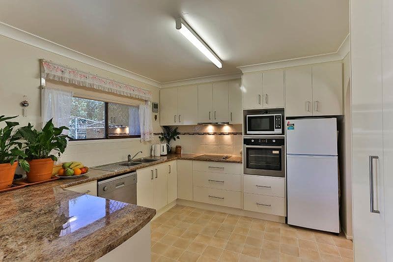 8 Perina Street, WILSONTON QLD 4350, Wilsonton - Thumbnail 3