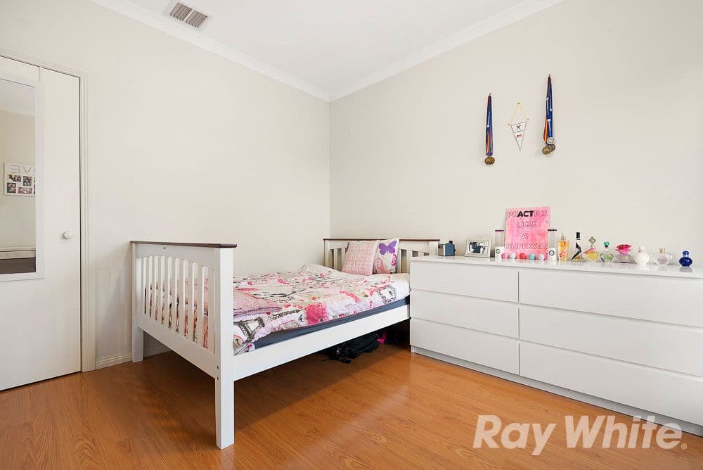1 Abbot Court, Glen Waverley VIC 3150, Glen Waverley - Thumbnail 4