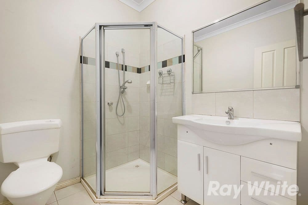 1 Abbot Court, Glen Waverley VIC 3150, Glen Waverley - Thumbnail 5