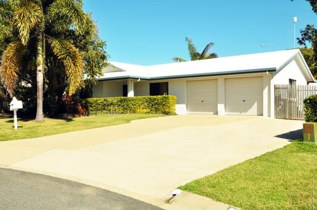 7 Hammer Street, SLADE POINT QLD 4740, Slade Point - Image 1