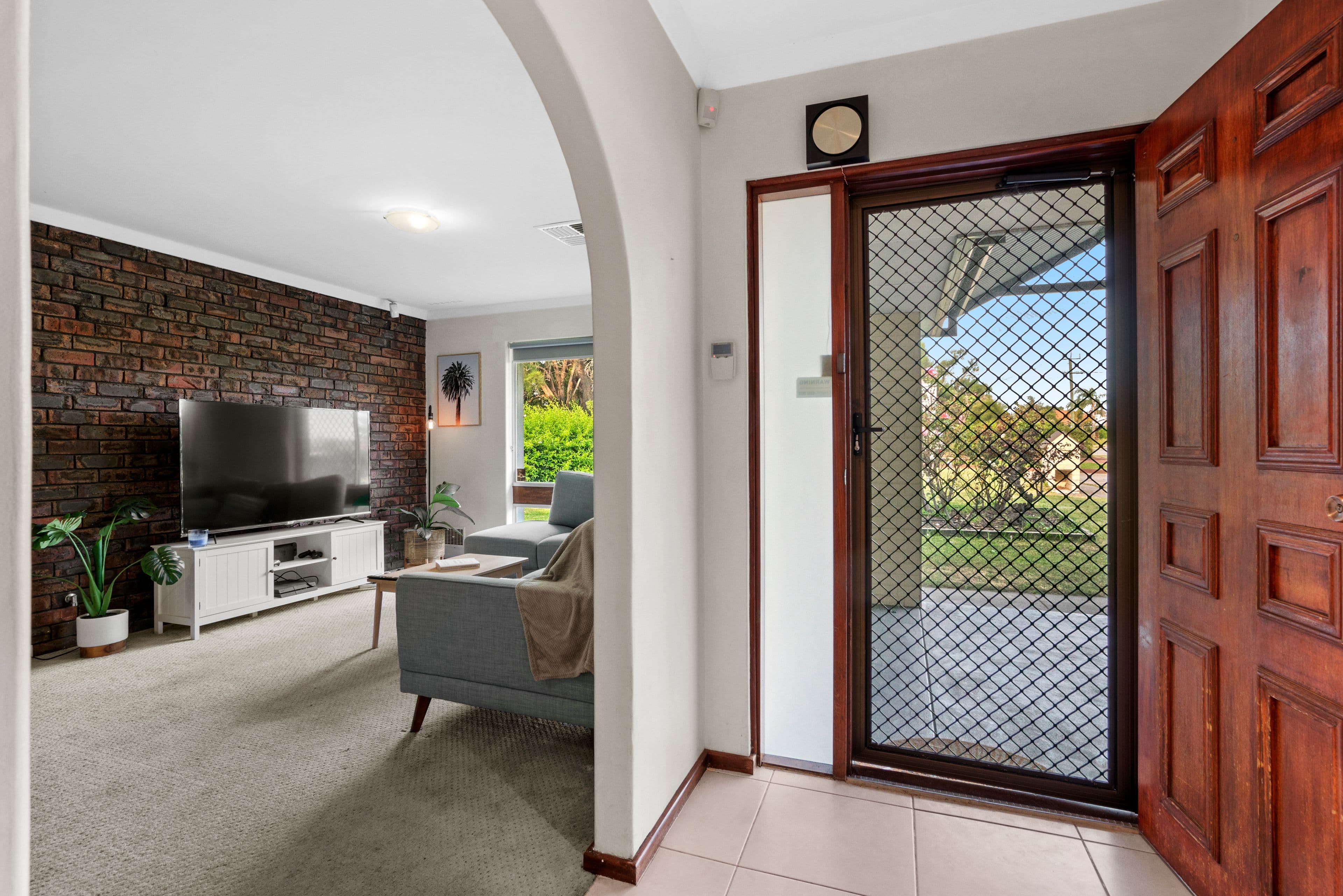 2 Aldworth Crescent, Gosnells WA 6110, Gosnells - Thumbnail 2