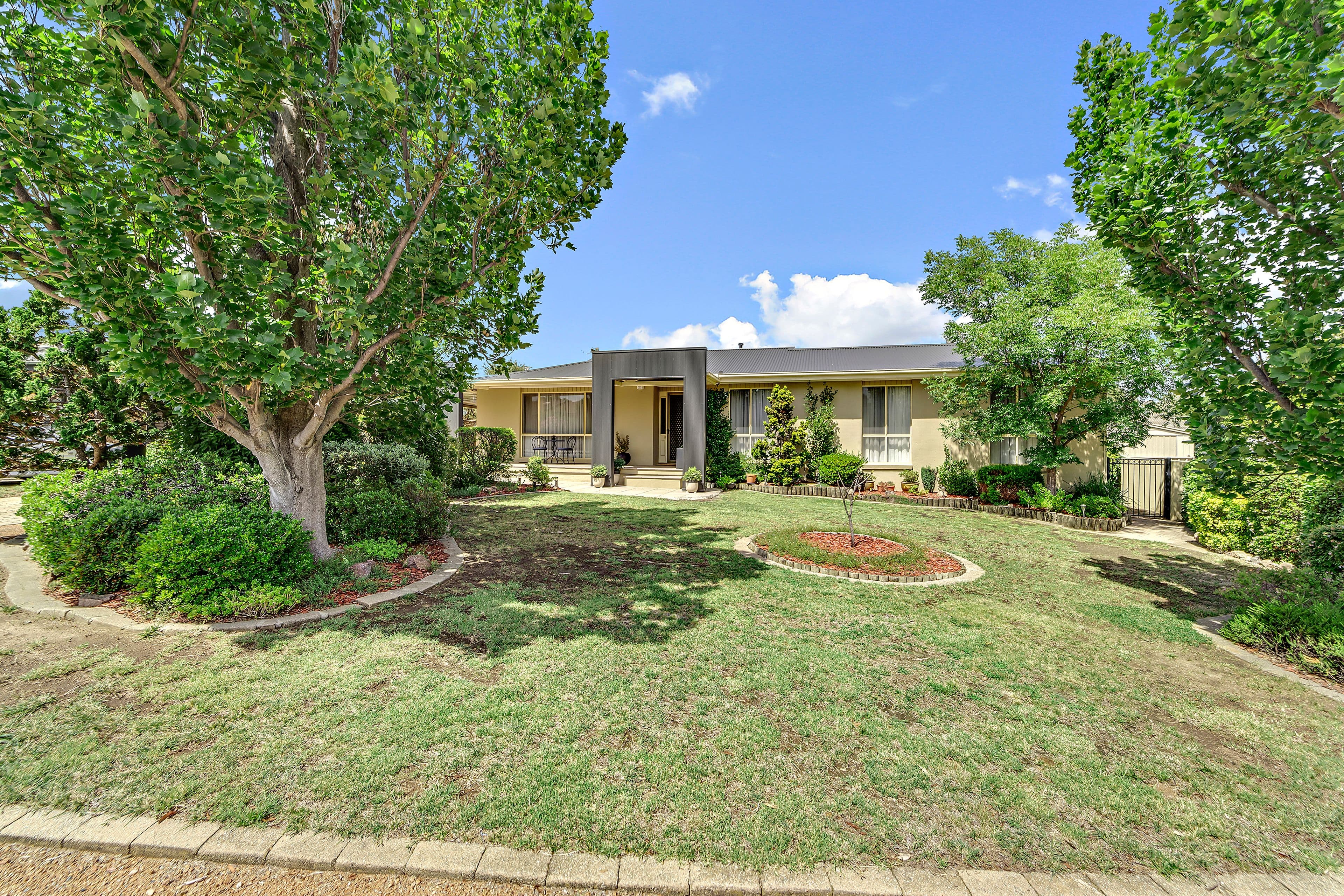 9 Stobie Place, Monash ACT 2904, Monash - Image 1