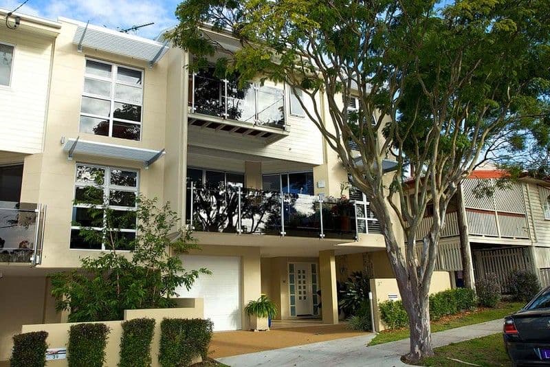 37 Barnes Avenue, COORPAROO QLD 4151, Coorparoo - Image 1