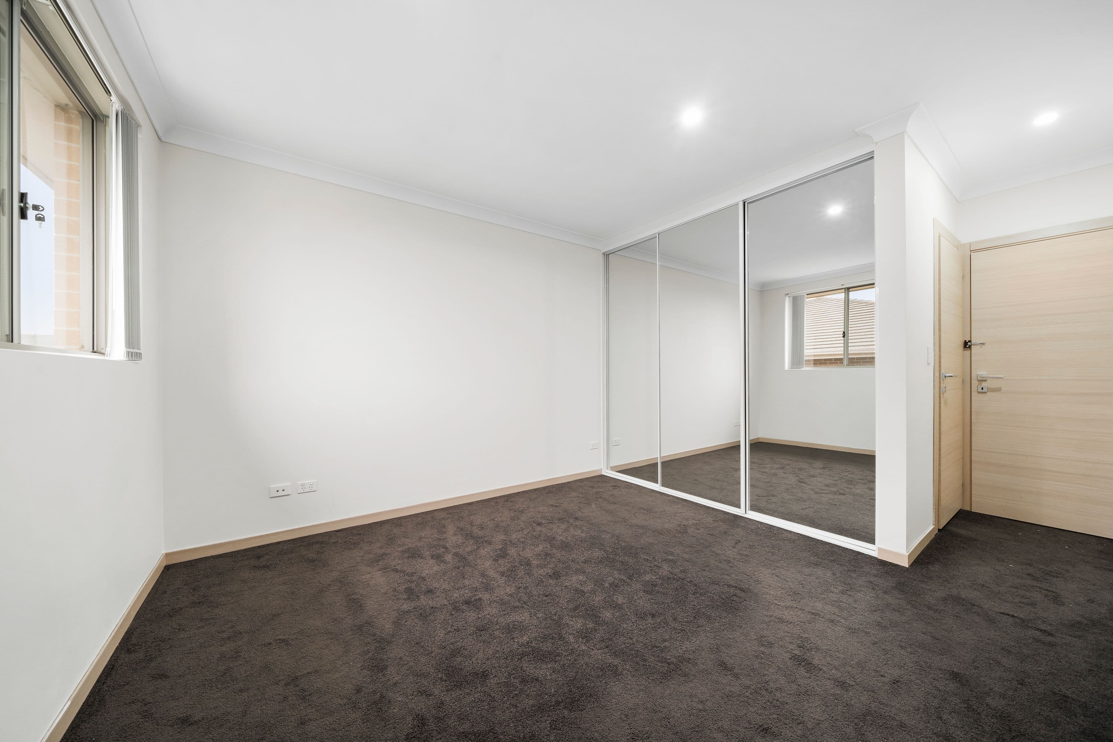 20 Old Glenfield Road, Casula NSW 2170, Casula - Thumbnail 4