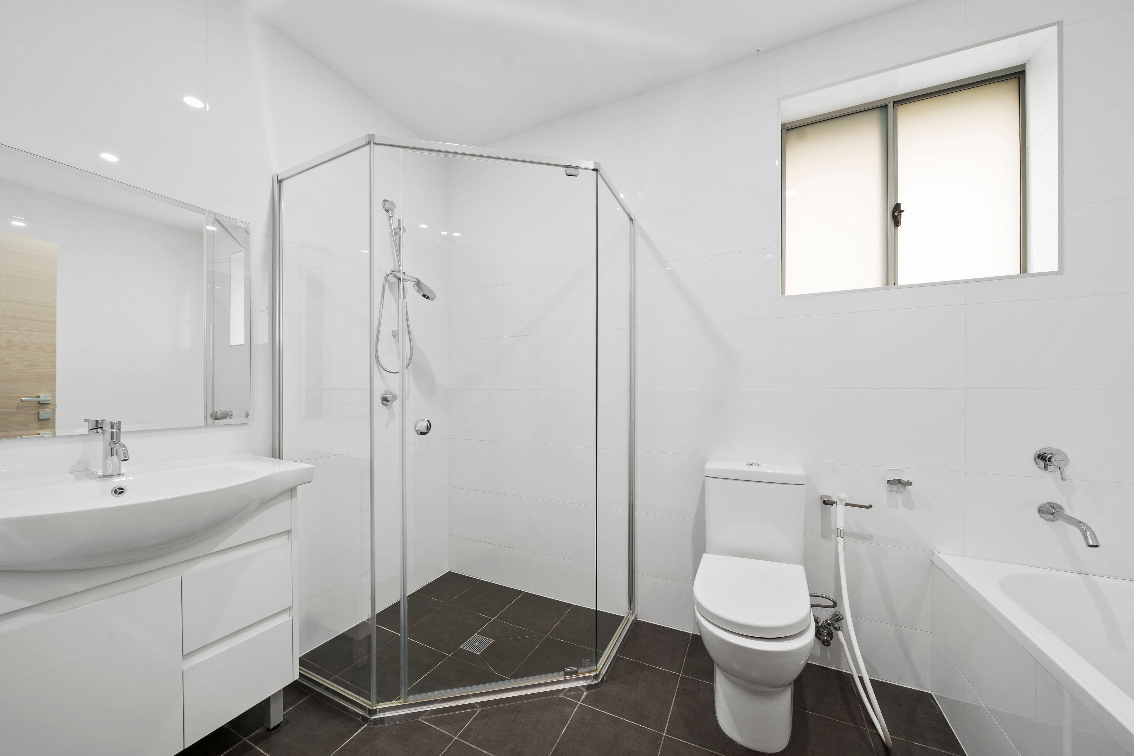 20 Old Glenfield Road, Casula NSW 2170, Casula - Thumbnail 6