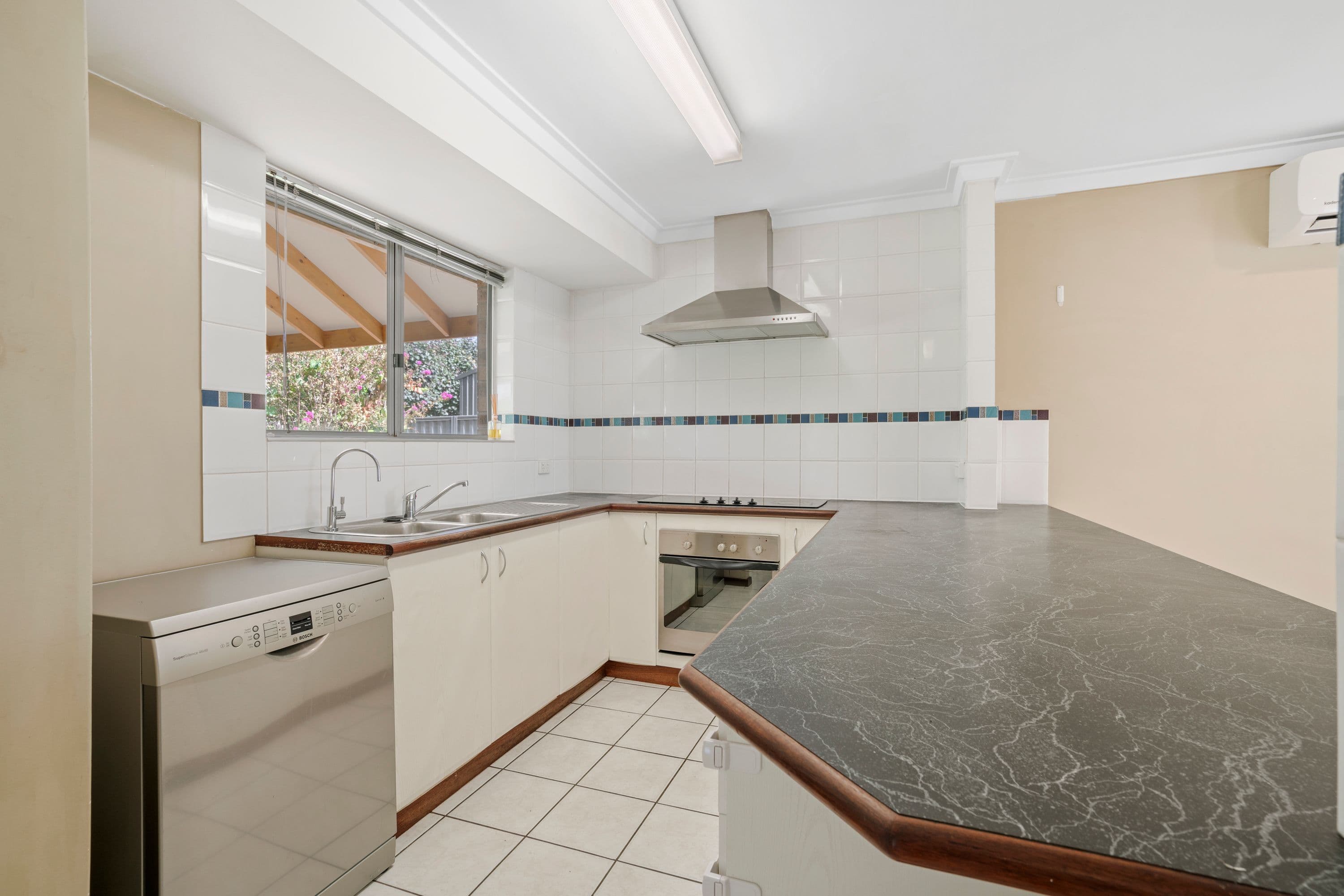 14 Torridon Avenue, Parkwood WA 6147, Parkwood - Thumbnail 7