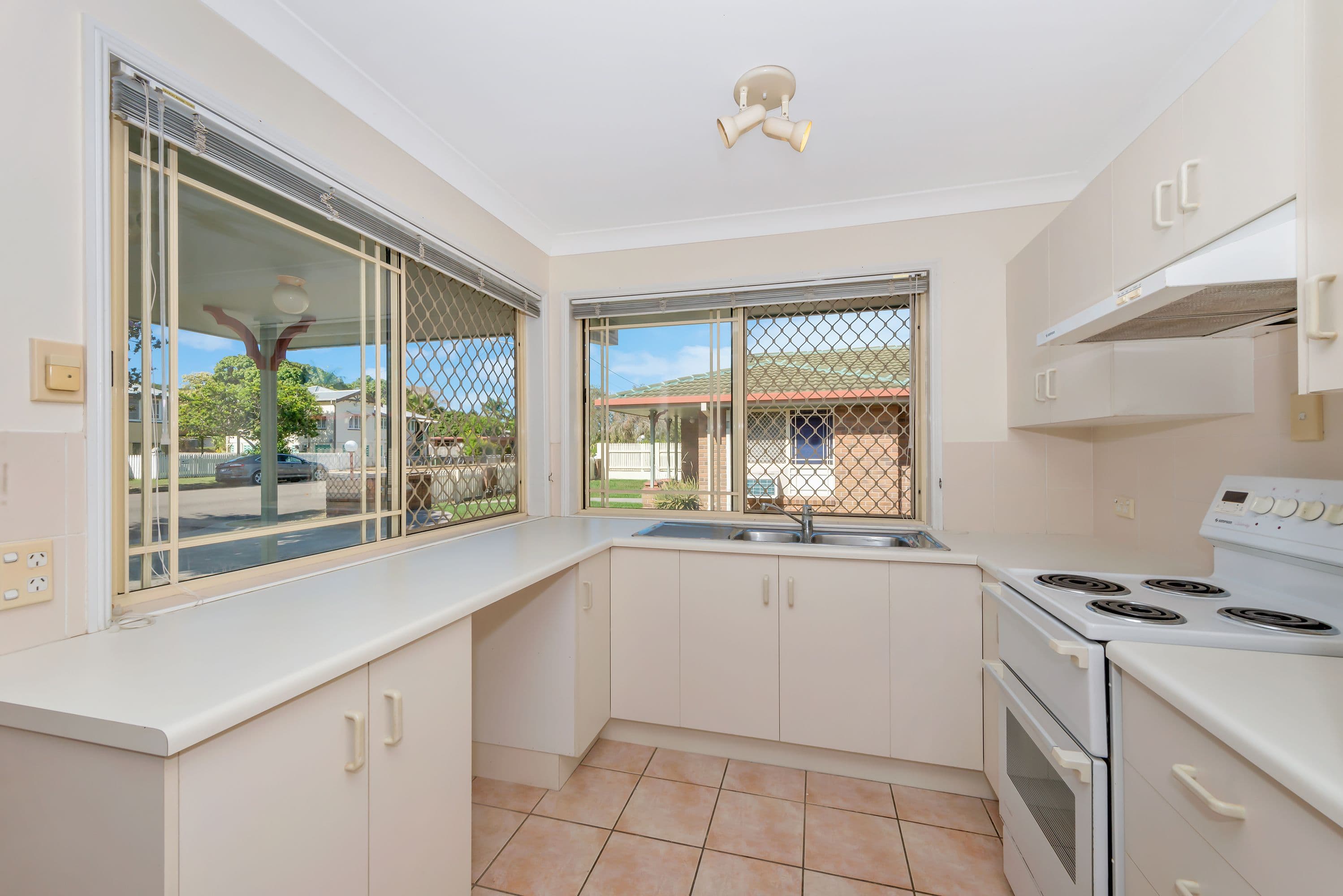 54 Camp Street, Mundingburra QLD 4812, Mundingburra - Thumbnail 4