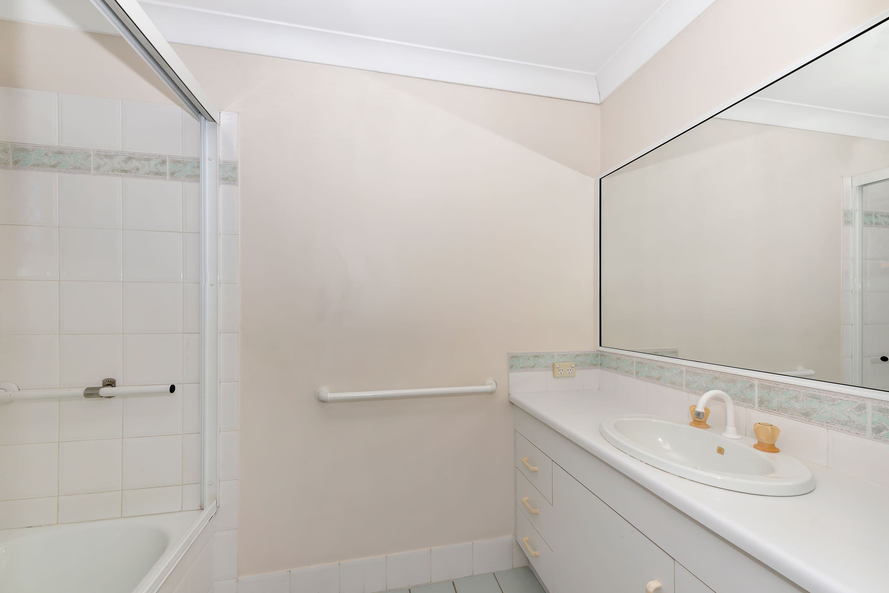 54 Camp Street, Mundingburra QLD 4812, Mundingburra - Thumbnail 6