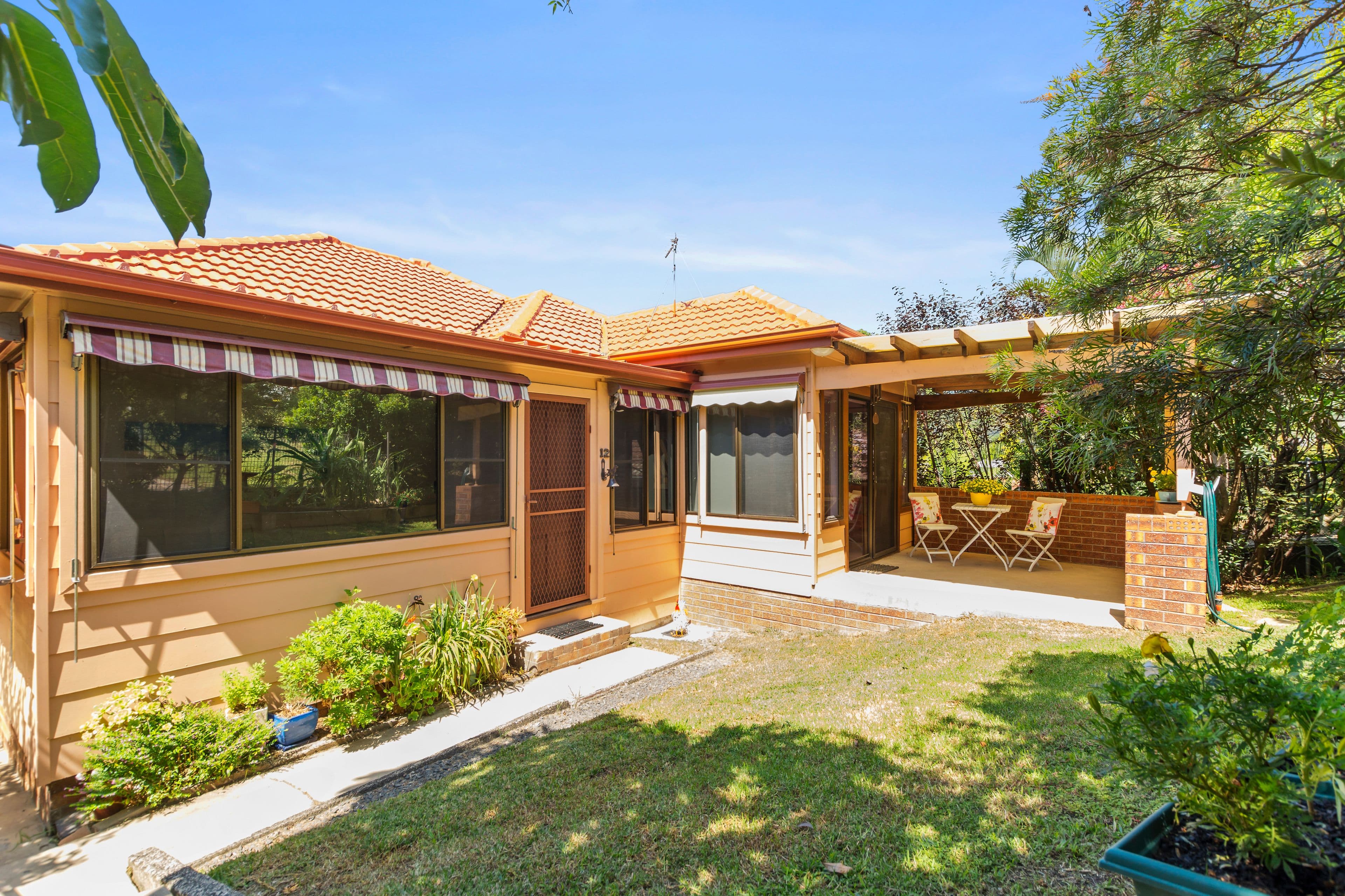 12 Roxburgh Avenue, Thirroul - Image 1