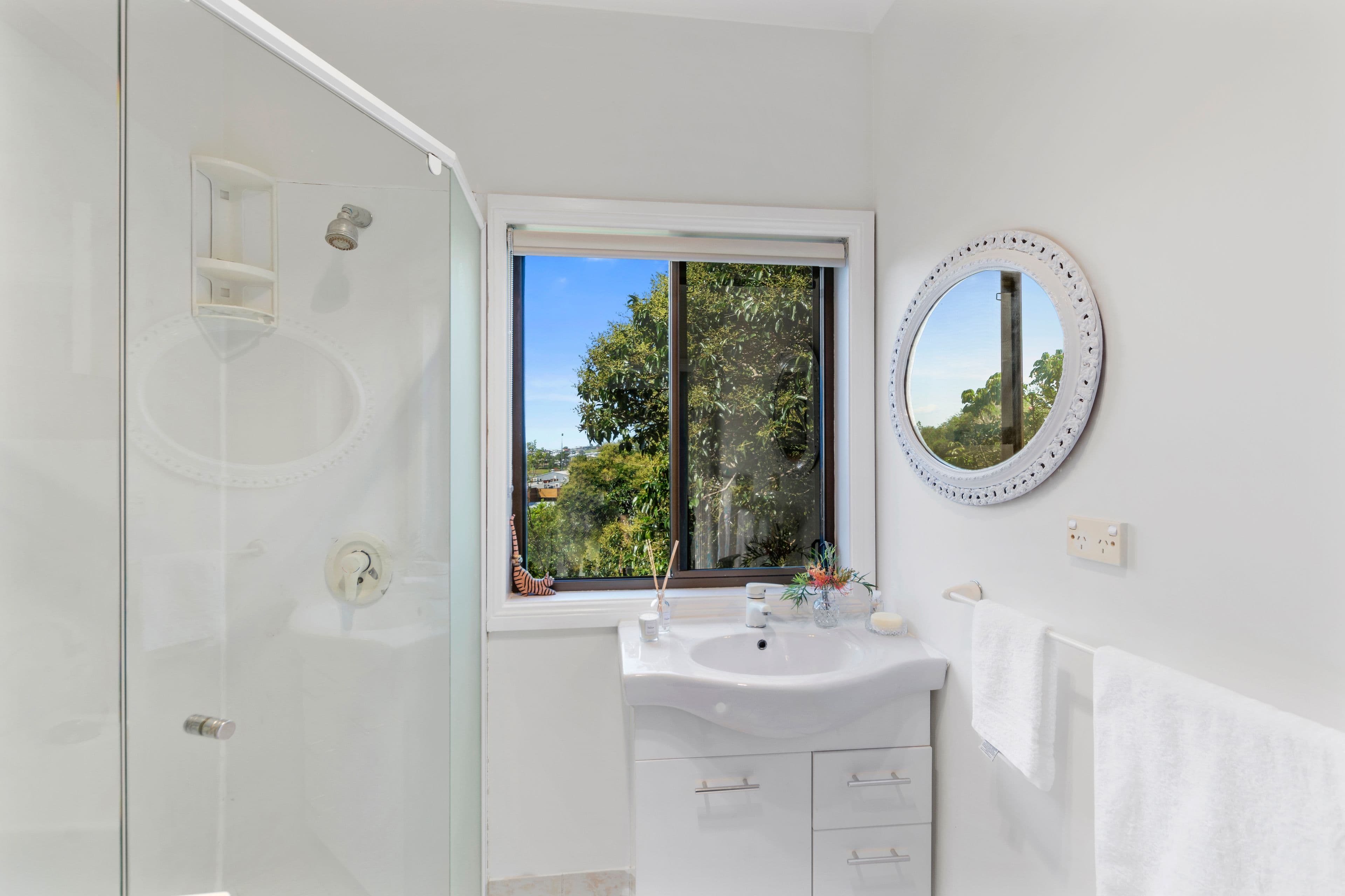 12 Roxburgh Avenue, Thirroul - Thumbnail 4