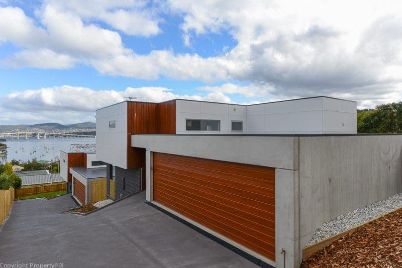 52 Malunna Road, LINDISFARNE TAS 7015, Lindisfarne - Image 1
