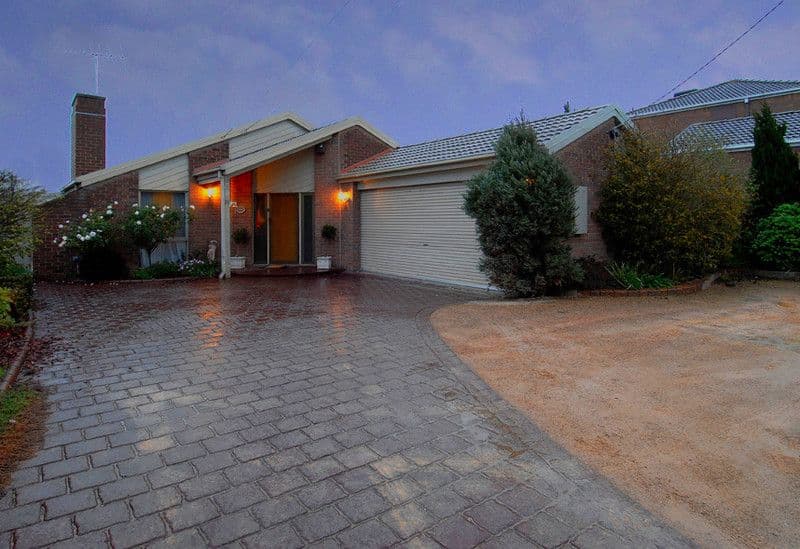 11 Paramount Court, TULLAMARINE VIC 3043, Tullamarine - Image 1