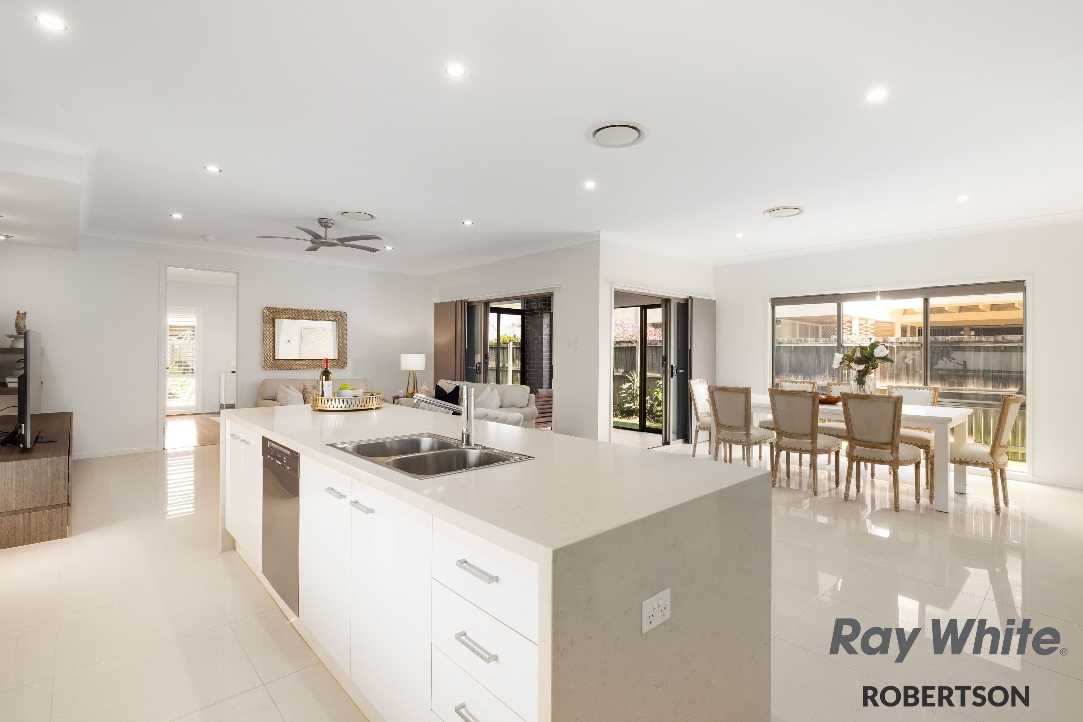 8 Thames Street, Macgregor QLD 4109, Macgregor - Thumbnail 8
