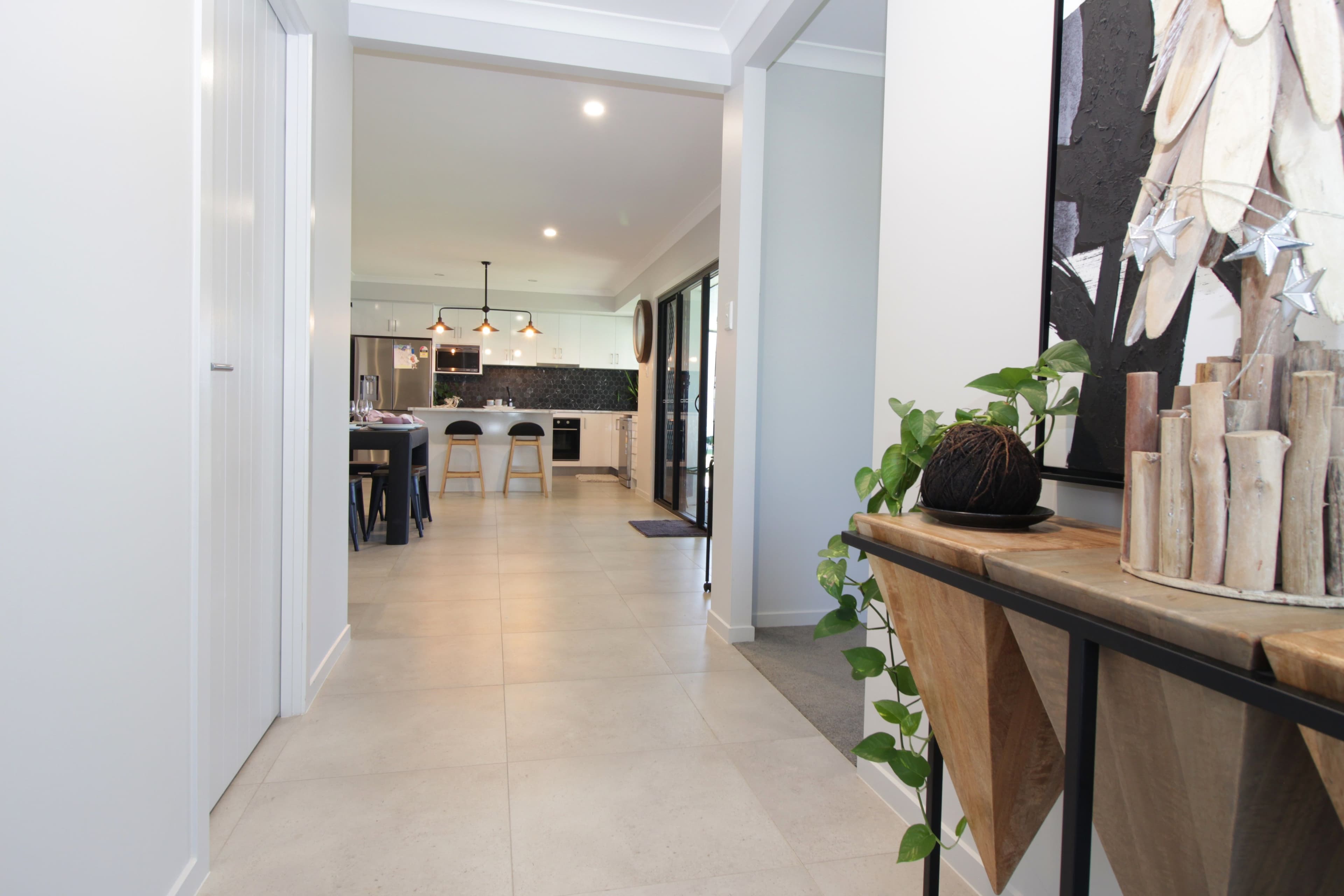76 Canterbury Road, Emerald QLD 4720, Emerald - Thumbnail 3