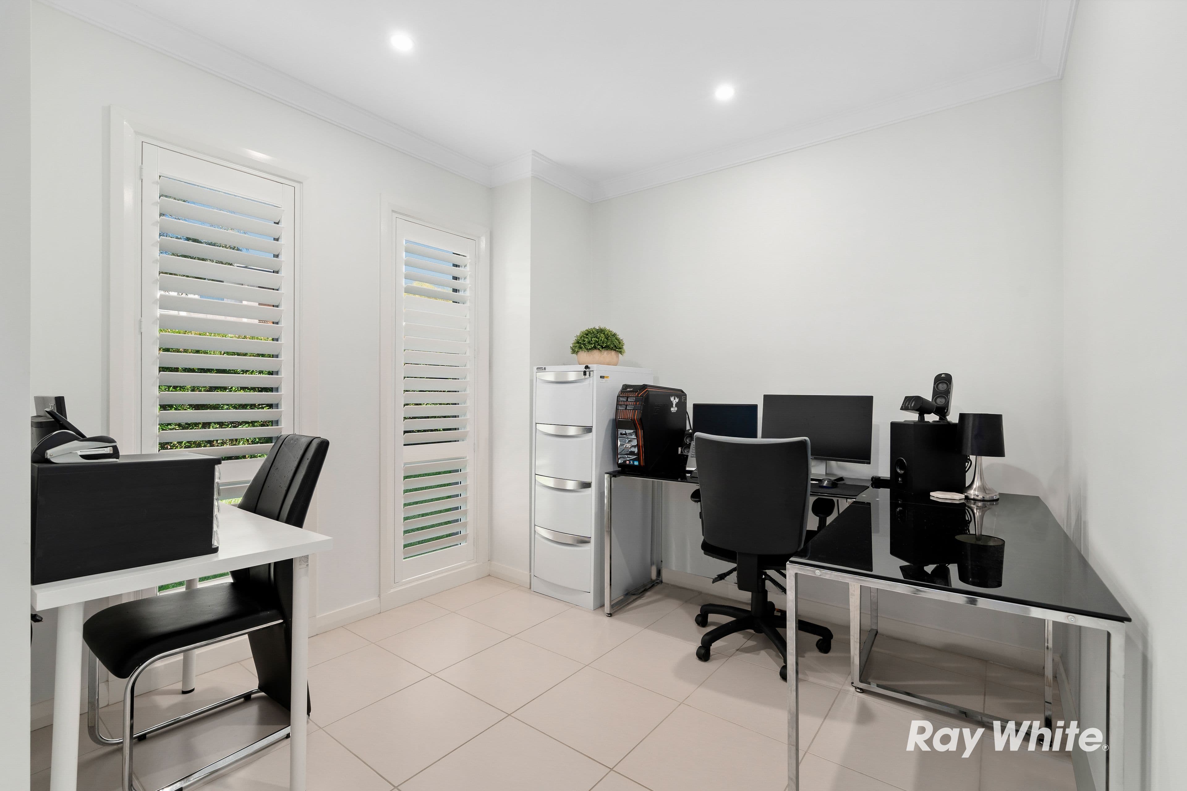 57 Sugarloaf Crescent, Colebee NSW 2761, Colebee - Thumbnail 6