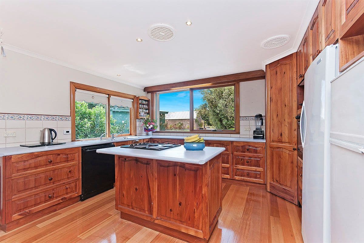 39 Philmore Road, Bushfield VIC 3281, Bushfield - Thumbnail 5