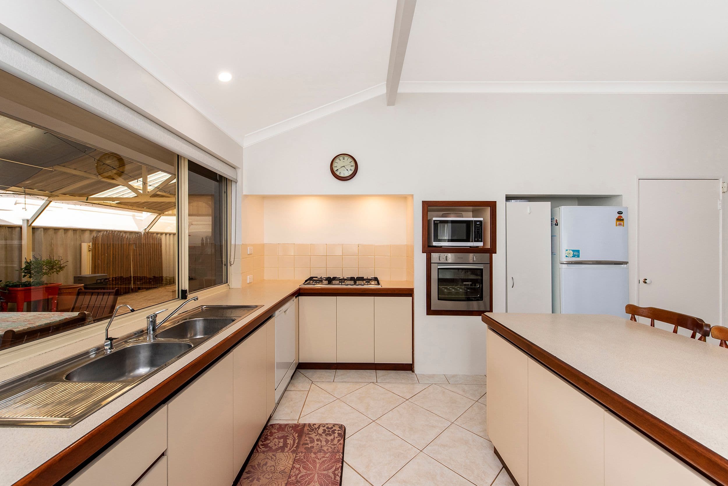 54 Cumberland Way, Waikiki WA 6169, Waikiki - Thumbnail 2