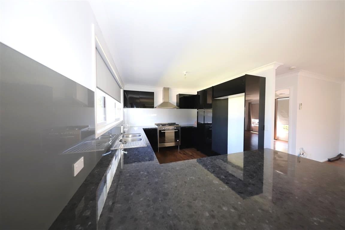 11 Lockhart Street, Adelong NSW 2729, Adelong - Thumbnail 6