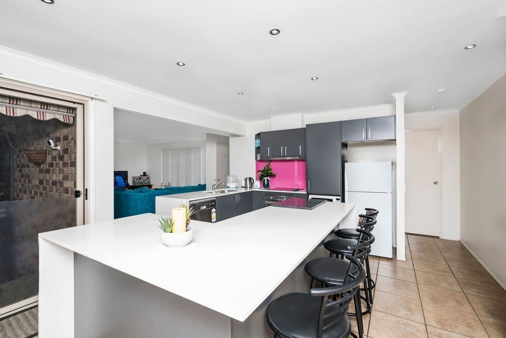 3 Bryony Place, Elanora QLD 4221, Elanora - Thumbnail 6