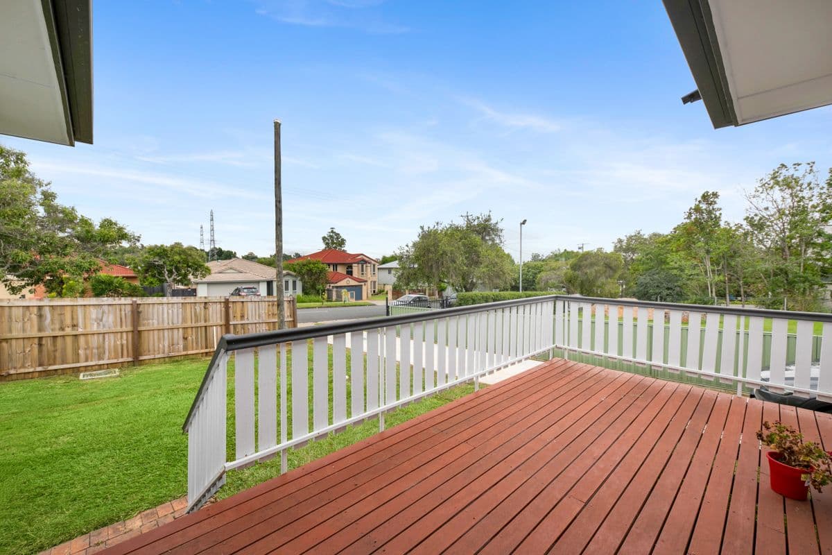 140 Englefield Road, Oxley QLD 4075, Oxley - Thumbnail 3