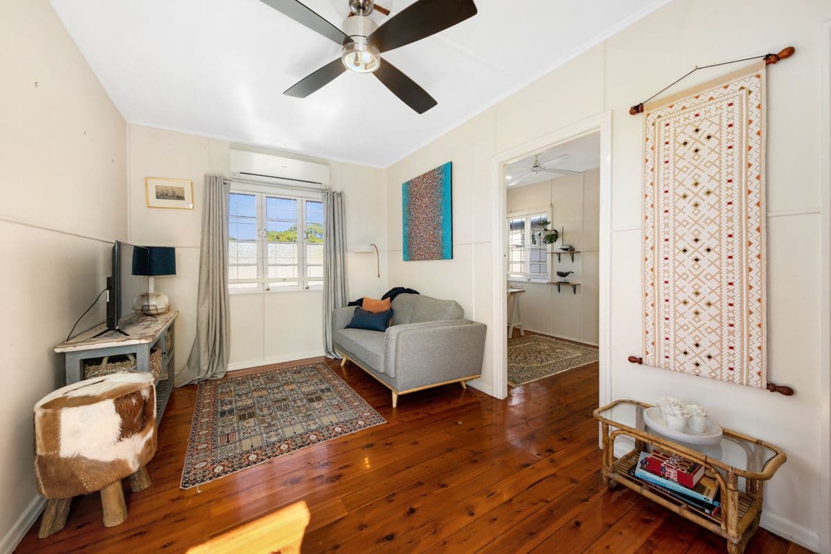 140 Englefield Road, Oxley QLD 4075, Oxley - Thumbnail 4