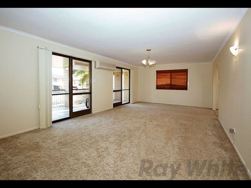 17 Aberdeen Street, BUNDAMBA QLD 4304, Bundamba - Thumbnail 4