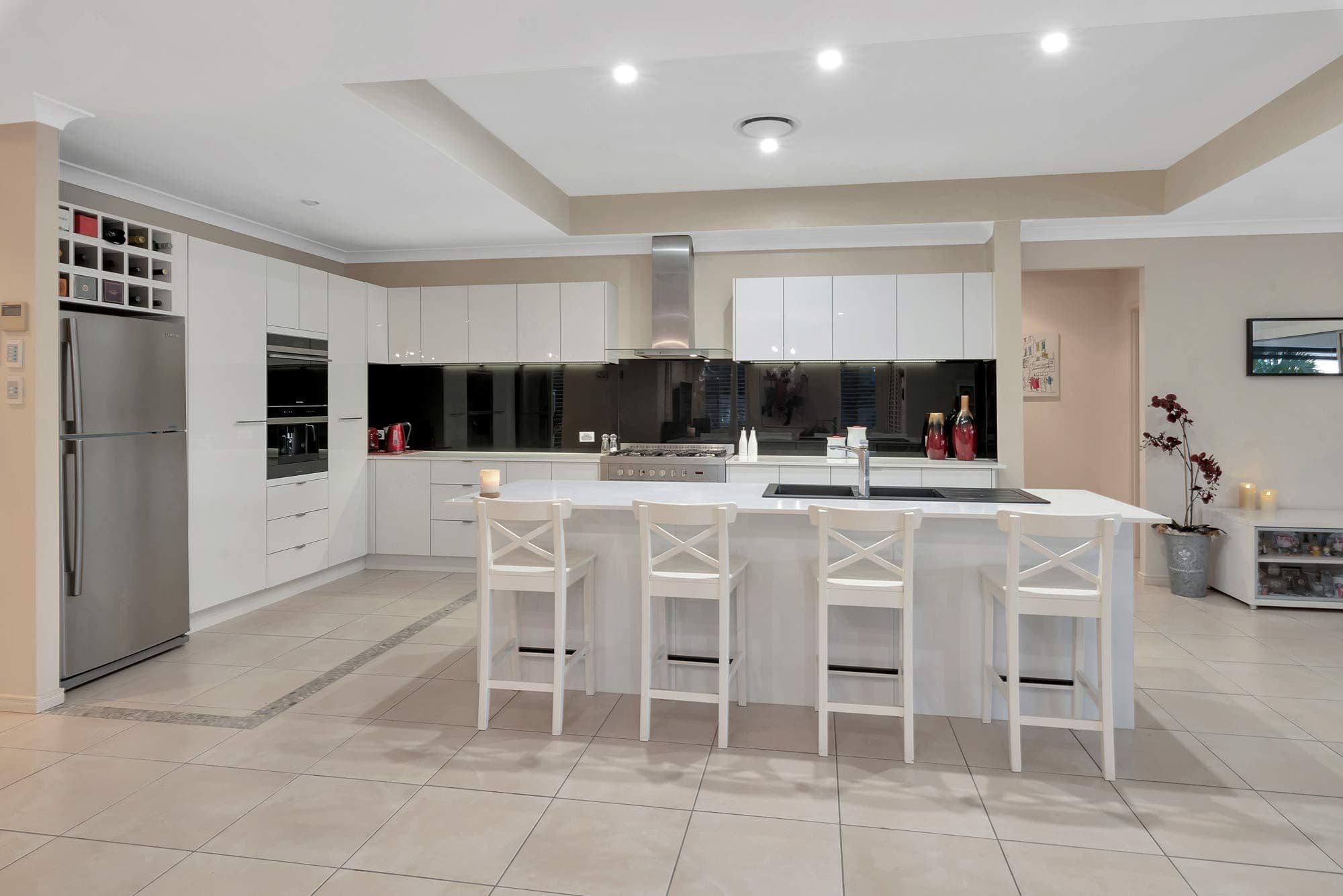 169 Lae Drive, Coombabah QLD 4216, Coombabah - Thumbnail 7