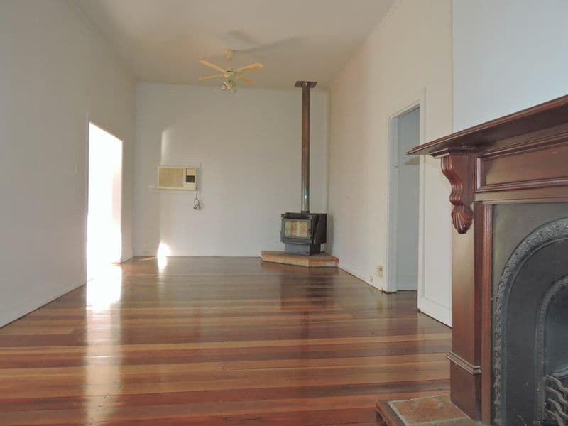 6 Cowper Street, Gloucester - Thumbnail 7