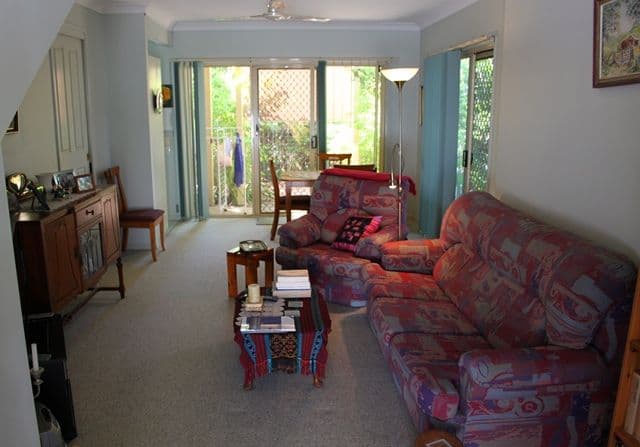 22 Gray Avenue, CORINDA QLD 4075, Corinda - Thumbnail 2