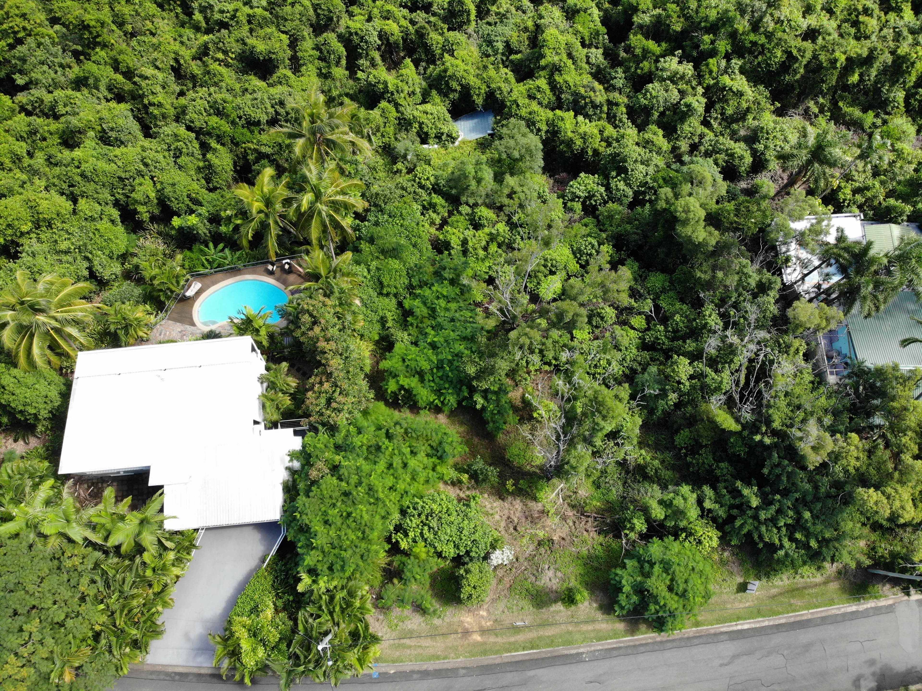 14 Harbour Avenue, Shute Harbour QLD 4802, Shute Harbour - Thumbnail 8