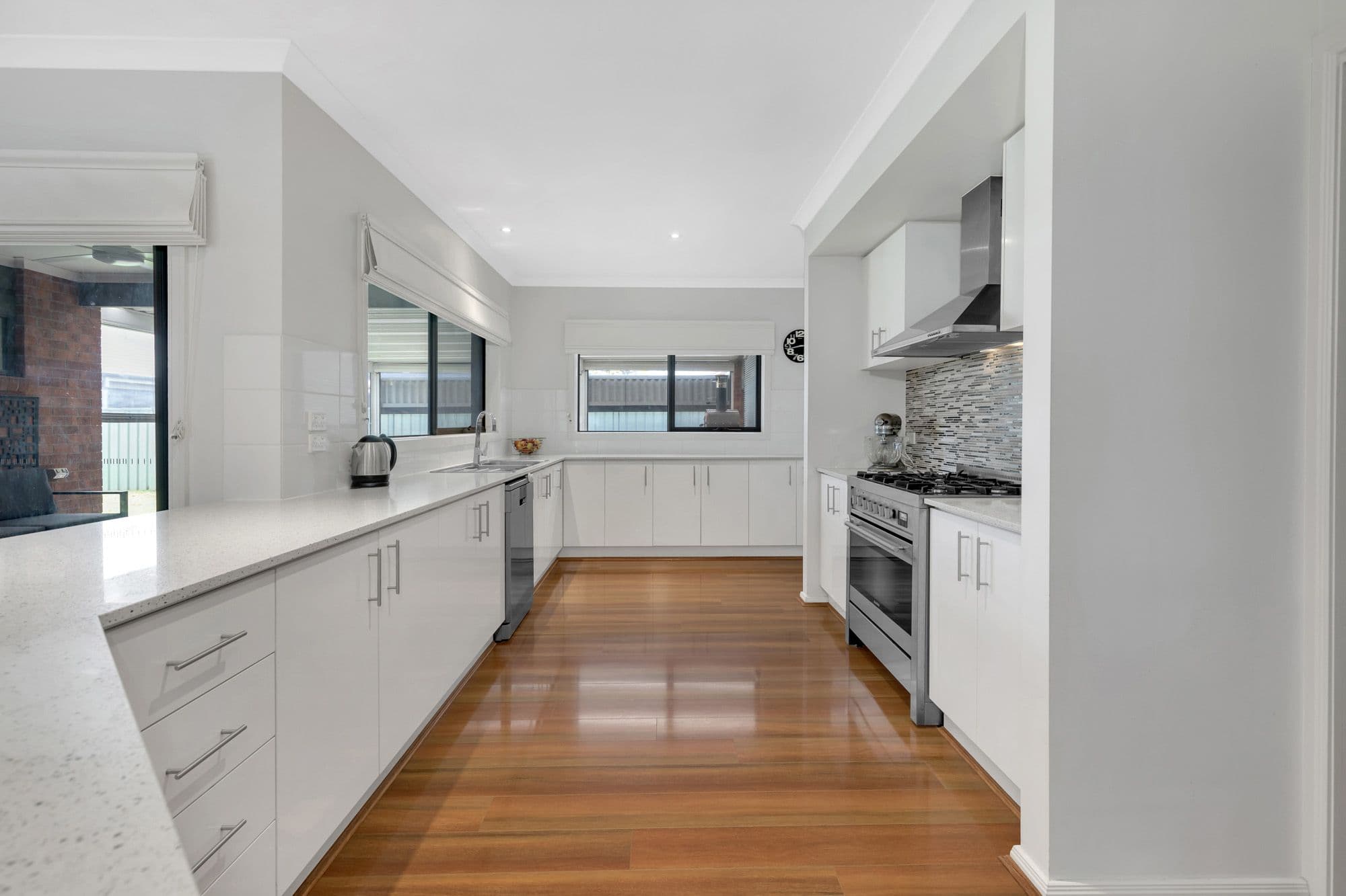 3 Walbrook Drive, Wyndham Vale VIC 3024, Wyndham Vale - Thumbnail 3