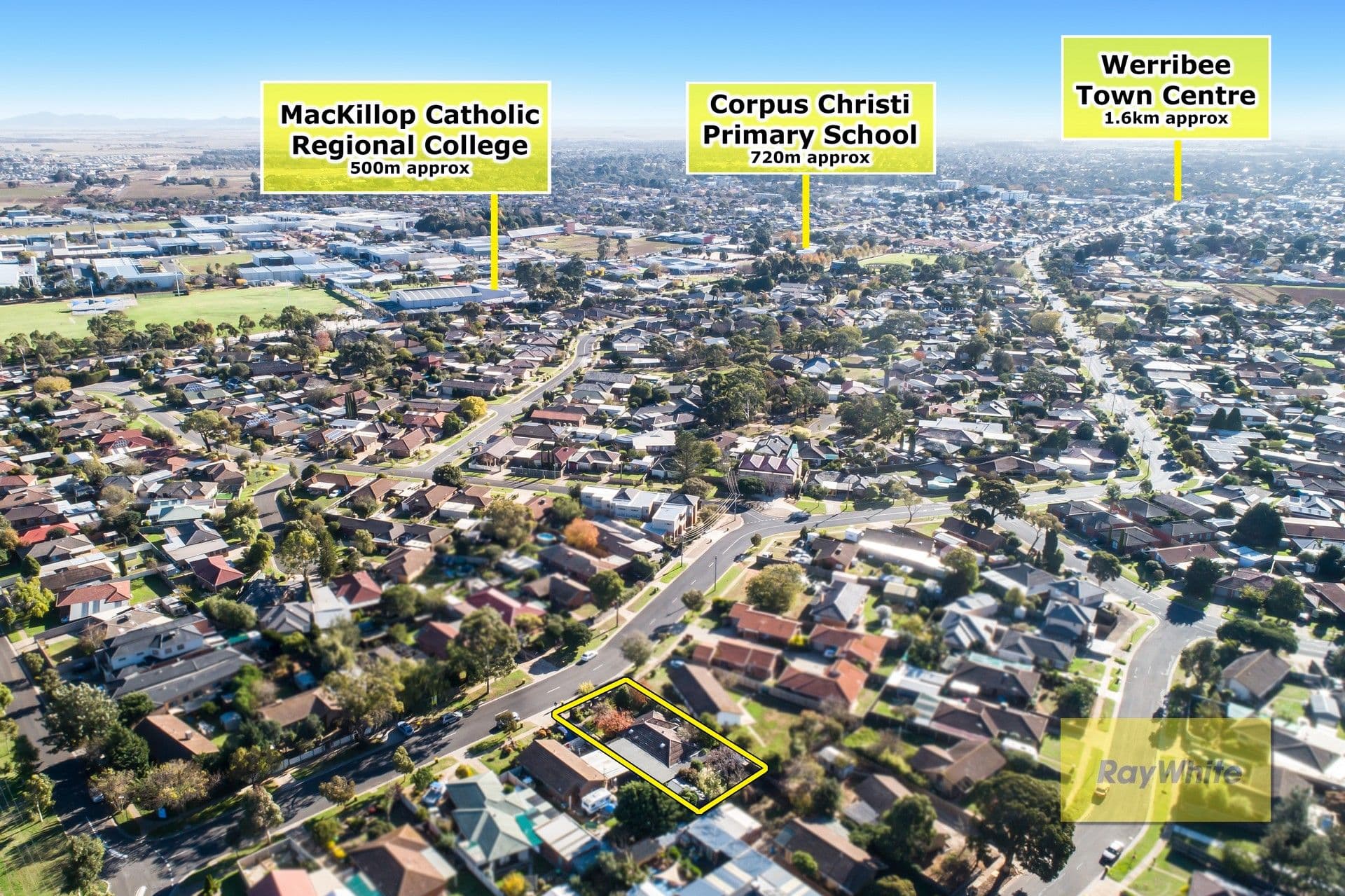97 Chirnside Avenue, Werribee VIC 3030, Werribee - Thumbnail 2