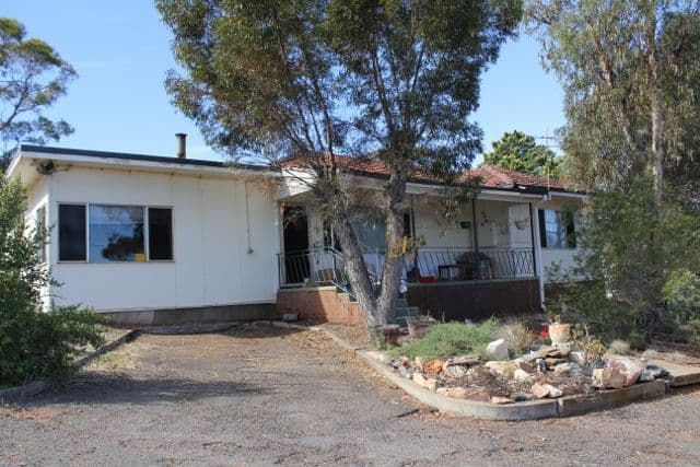5 Sandalwood Lane, KAMBALDA EAST WA 6442, Kambalda East - Image 1