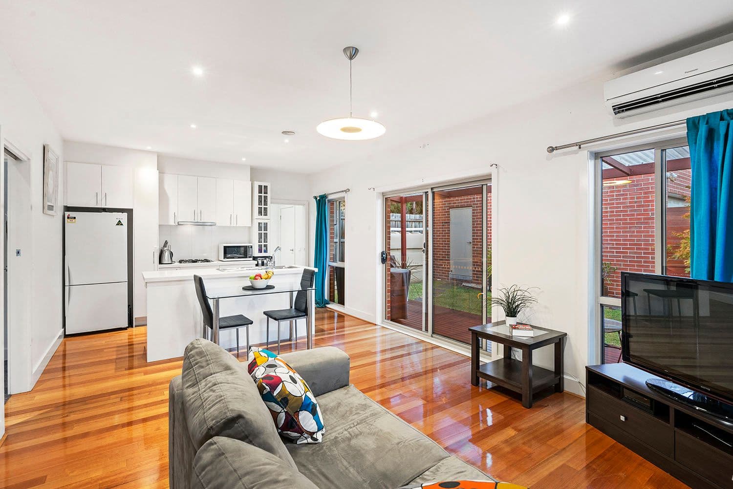 34 Sunray Avenue, Cheltenham VIC 3192, Cheltenham - Thumbnail 3