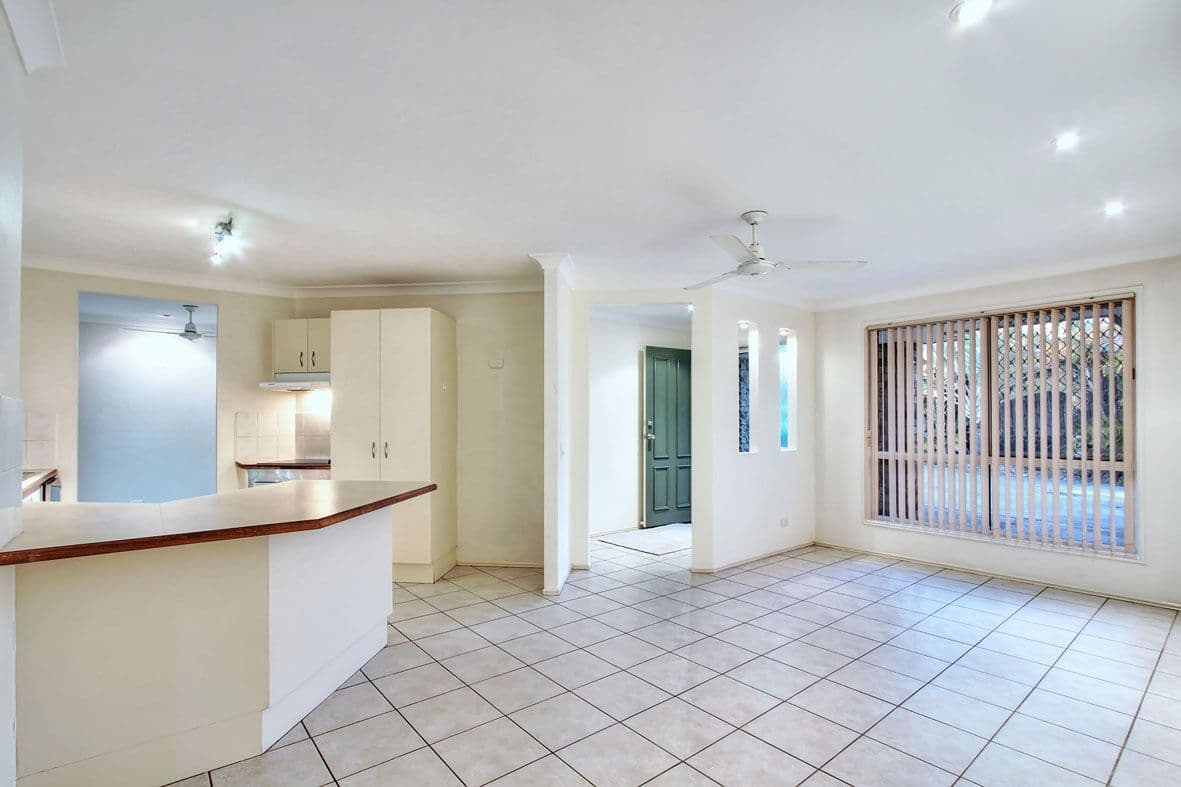 18 Lewis Place, Calamvale QLD 4116, Calamvale - Thumbnail 4